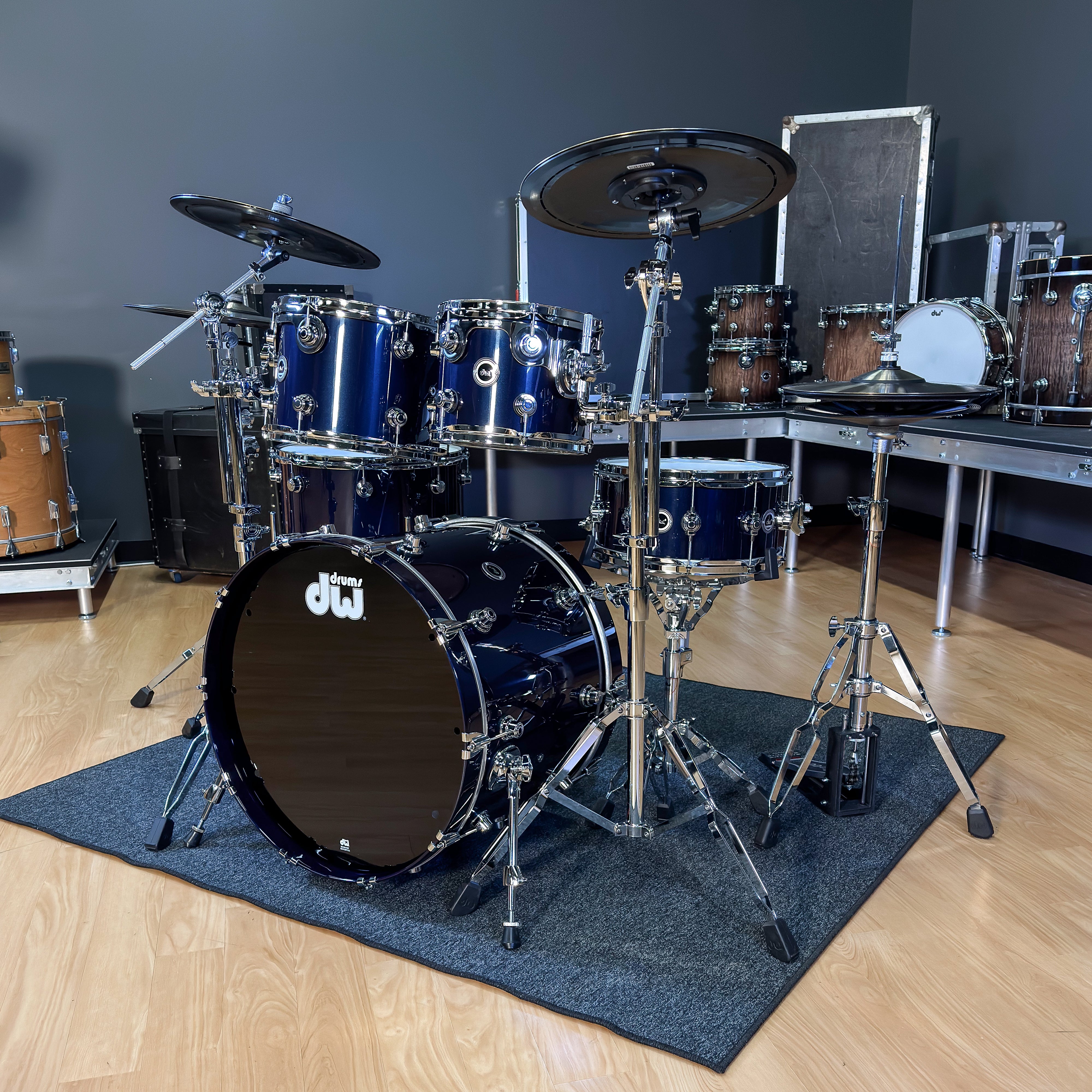 Drum Workshop DEKTLC05TBMBMCP DWe 5-Piece, Midnight Blue Metallic COMPLETE DRUM KIT - View 4