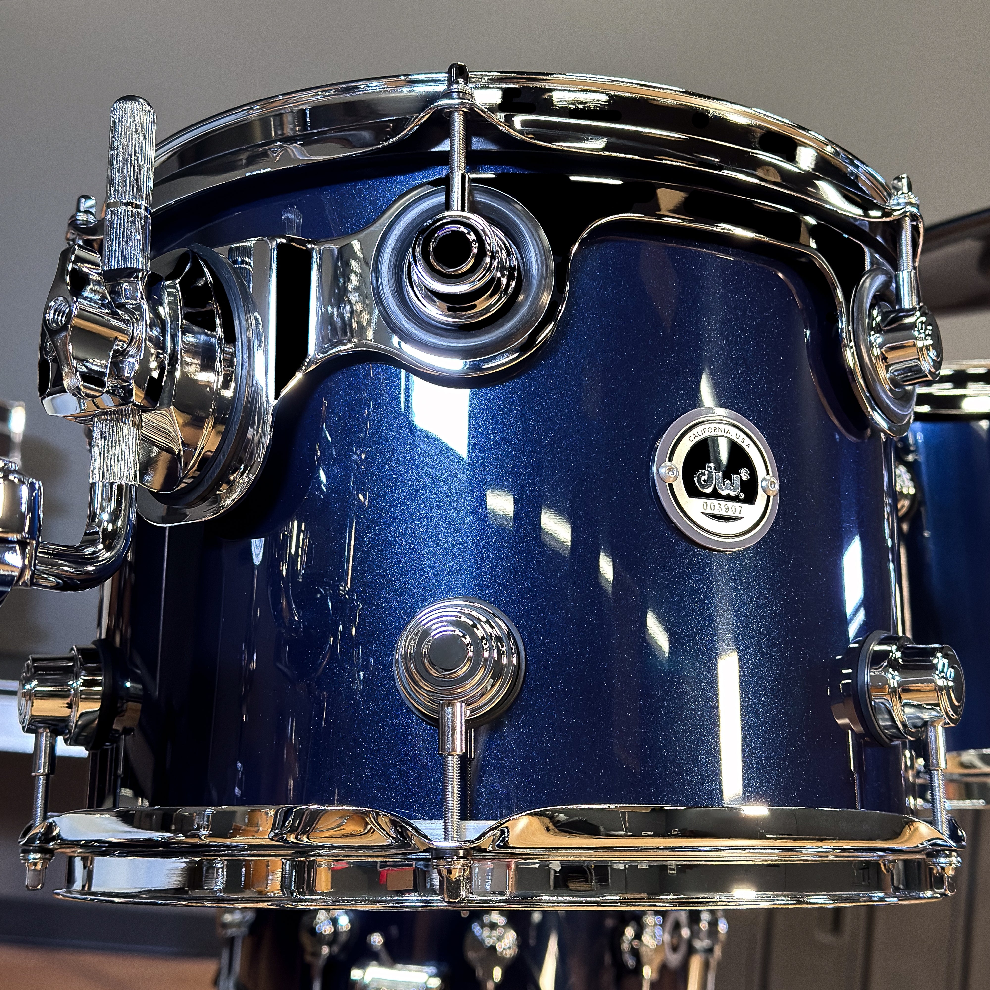 Drum Workshop DEKTLC04TAMBMCP DWe 4-Piece, Midnight Blue Metallic COMPLETE DRUM KIT - View 3