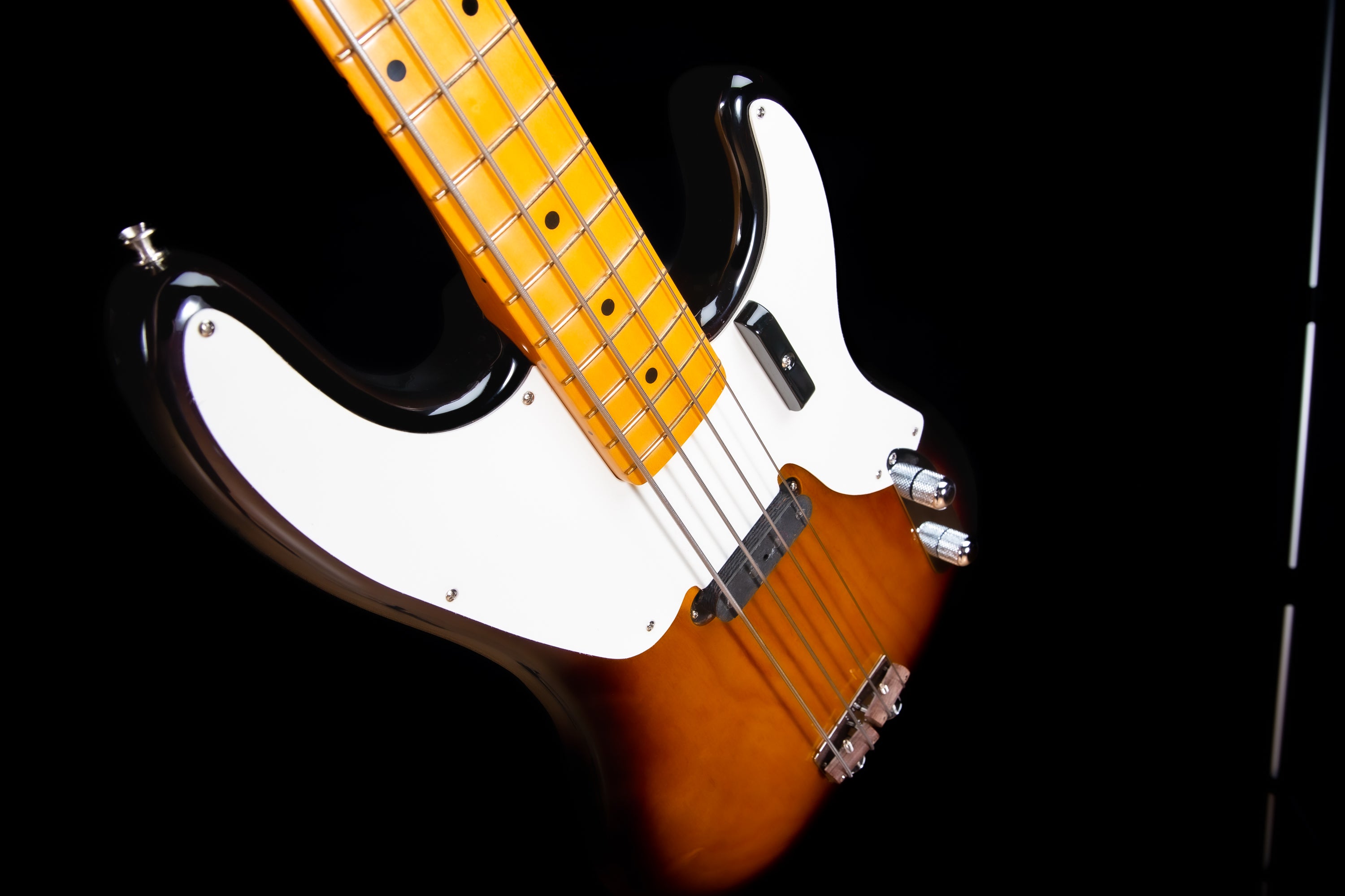Fender American Vintage II 1954 Precision Bass - 2-Color Sunburst view 5