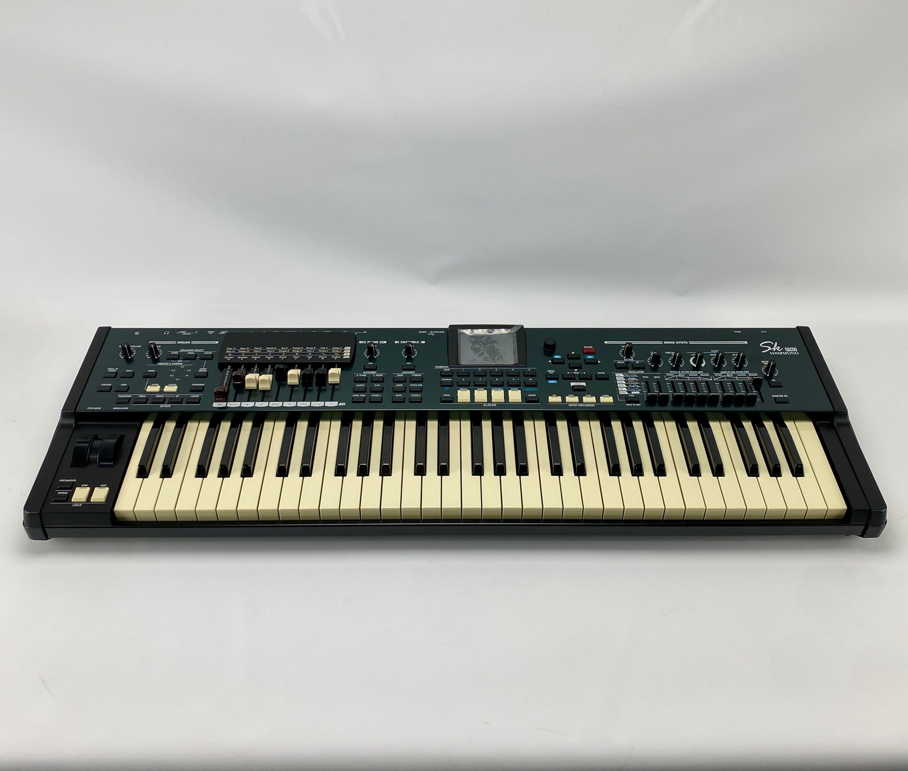 Hammond SK Pro 61 Portable Organ (Demo)