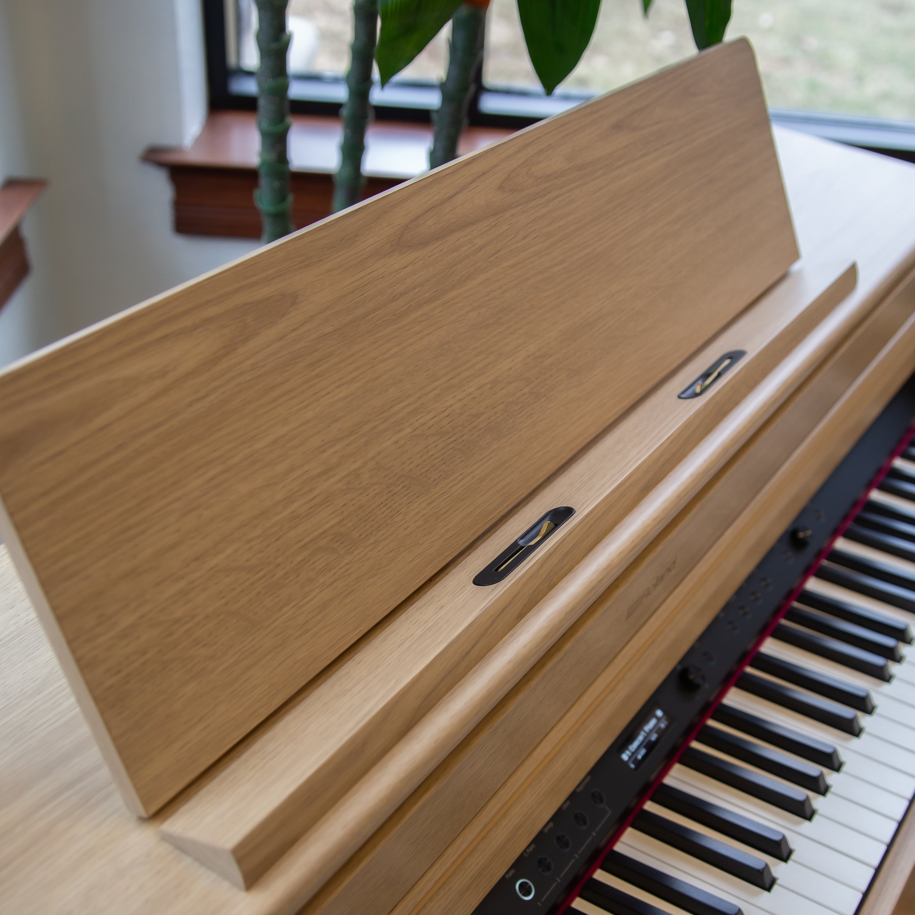 Roland HP704 Digital Piano - Light Oak music rest