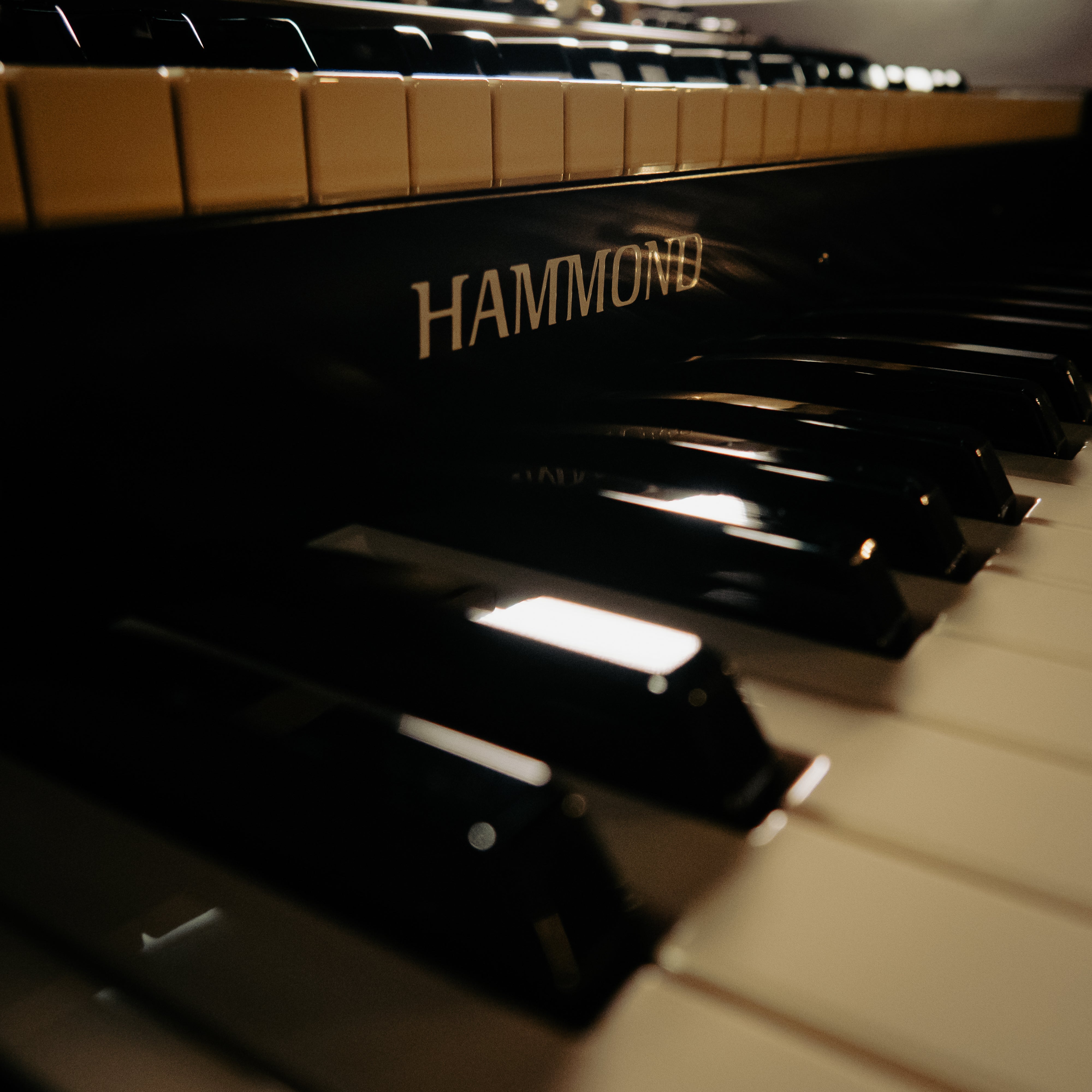 Close up of Hammond XK-7D Classic Ultimate Dual-Manual Tonewheel Organ keys