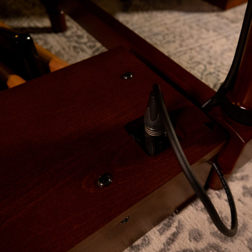 Hammond XK-7D Classic Ultimate Dual-Manual Tonewheel Organ System showing how the pedalboard connects to the organ