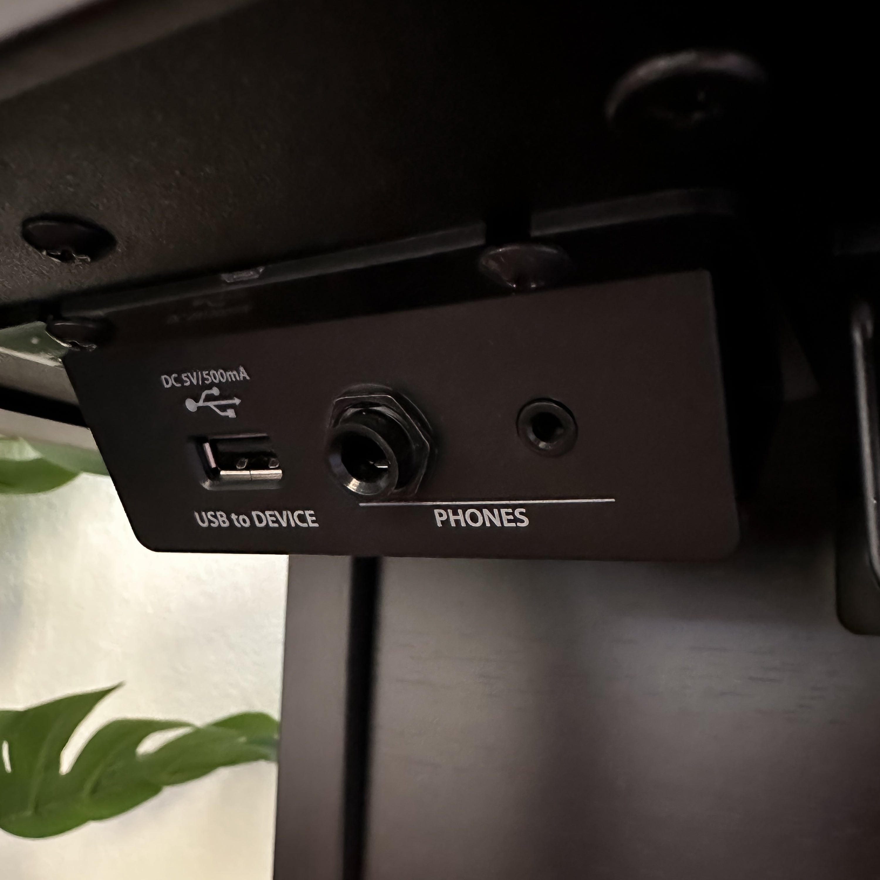 Kawai CA701 Digital Piano - Rosewood - USB and headphone jacks