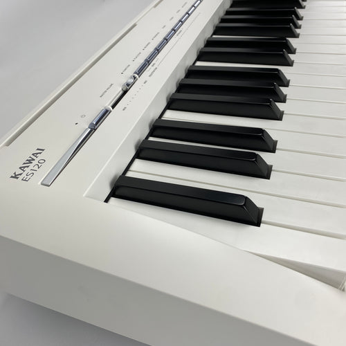 Kawai ES120 Portable Digital Piano - White (Demo)
