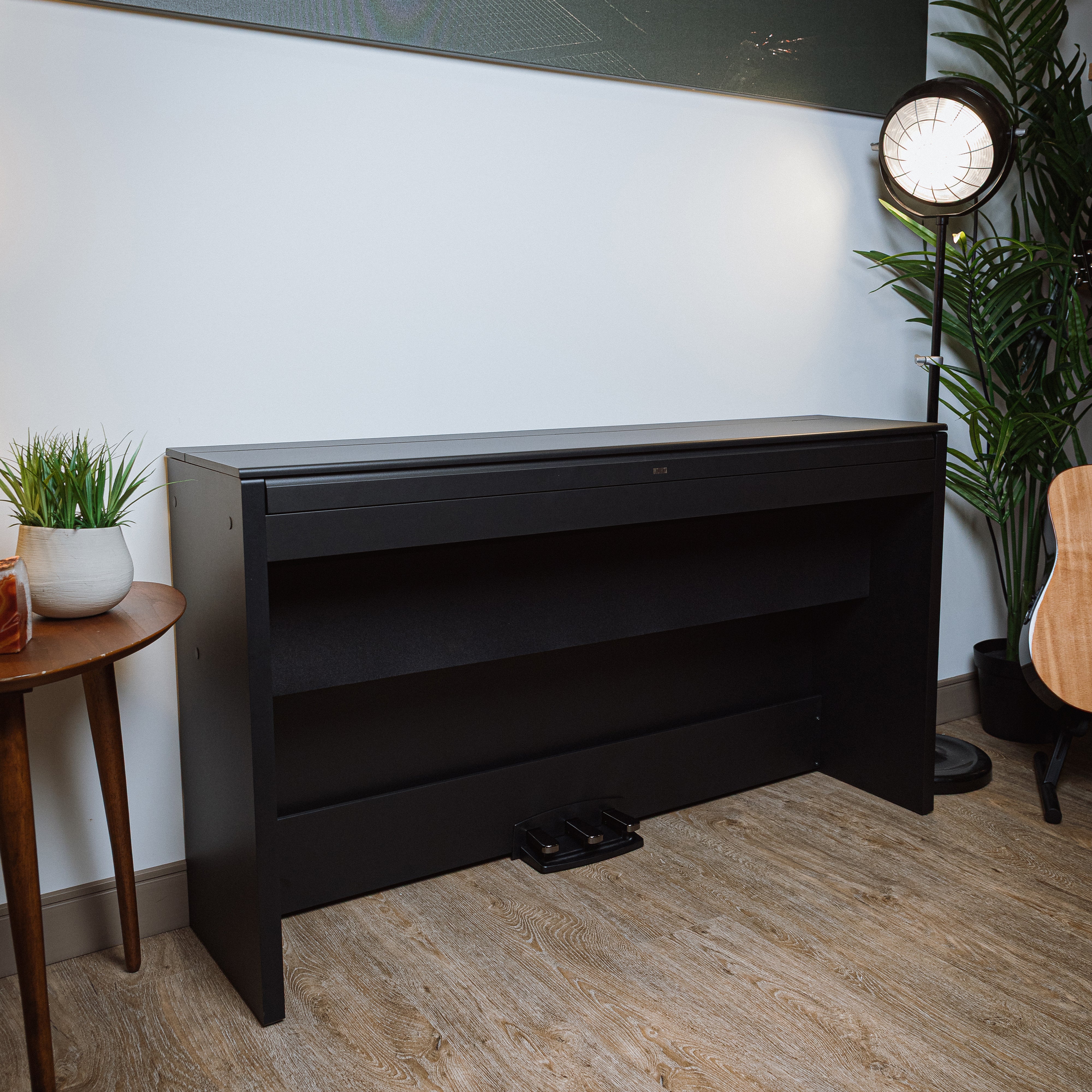 Korg E1 Air Digital Piano - Black - View 6
