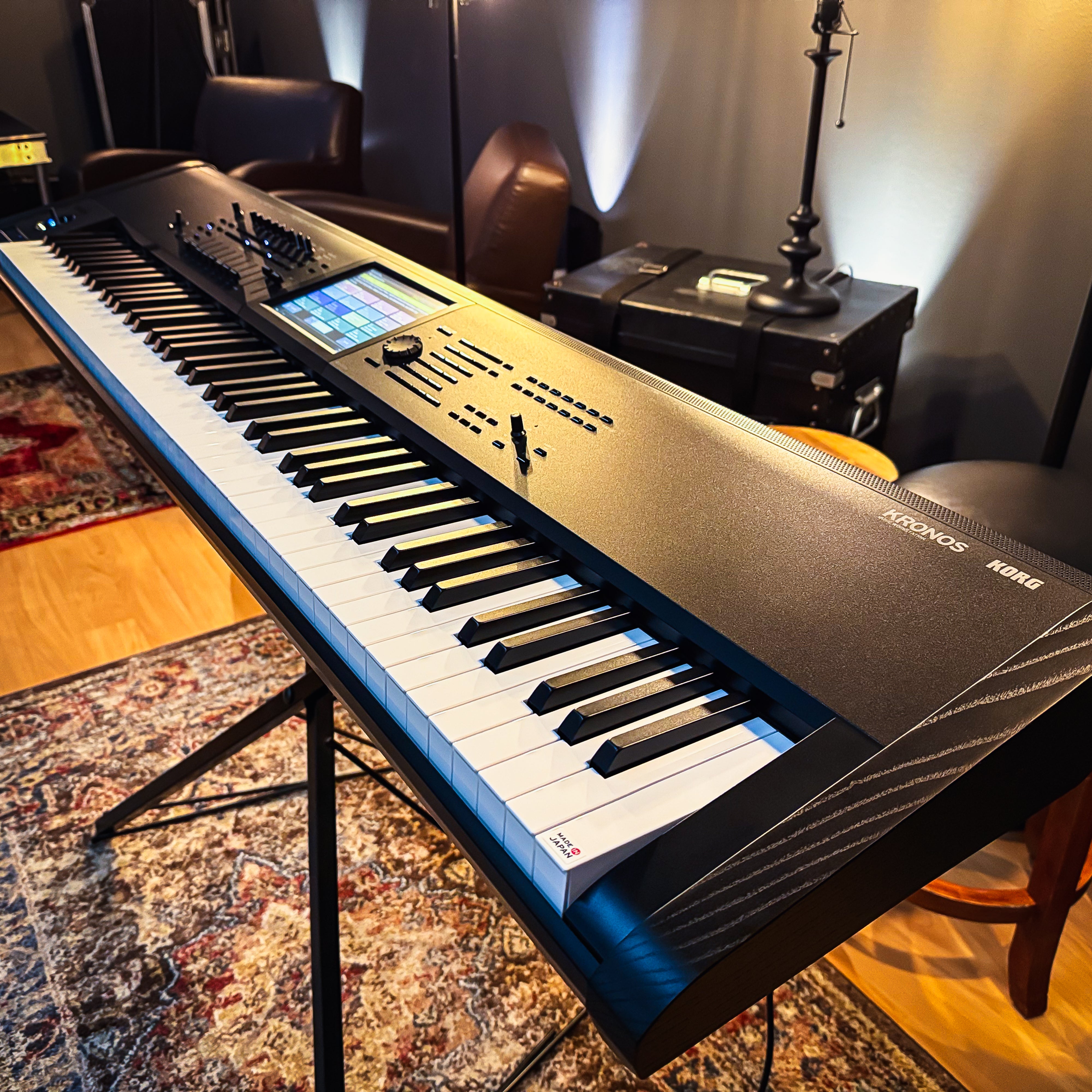 Korg Kronos 3 88-Key Music Workstation View 1