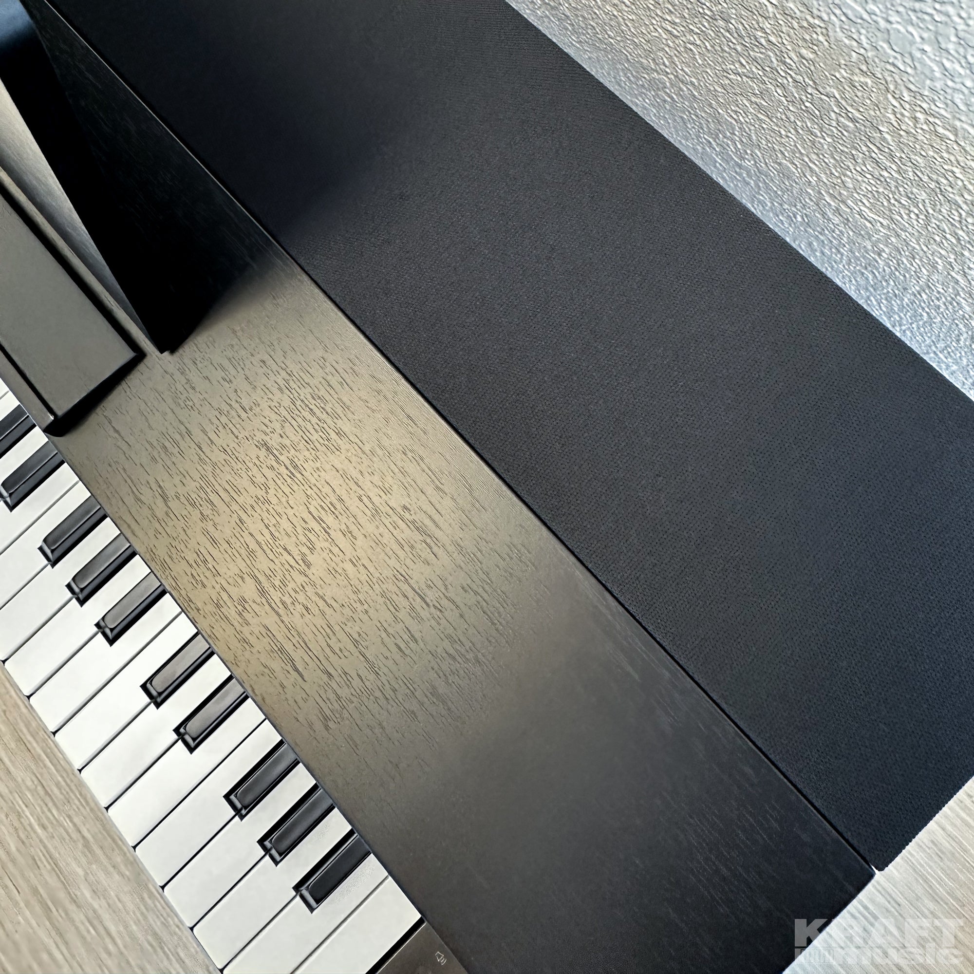 Kawai CN301 Digital Piano - Satin Black - Upper speaker
