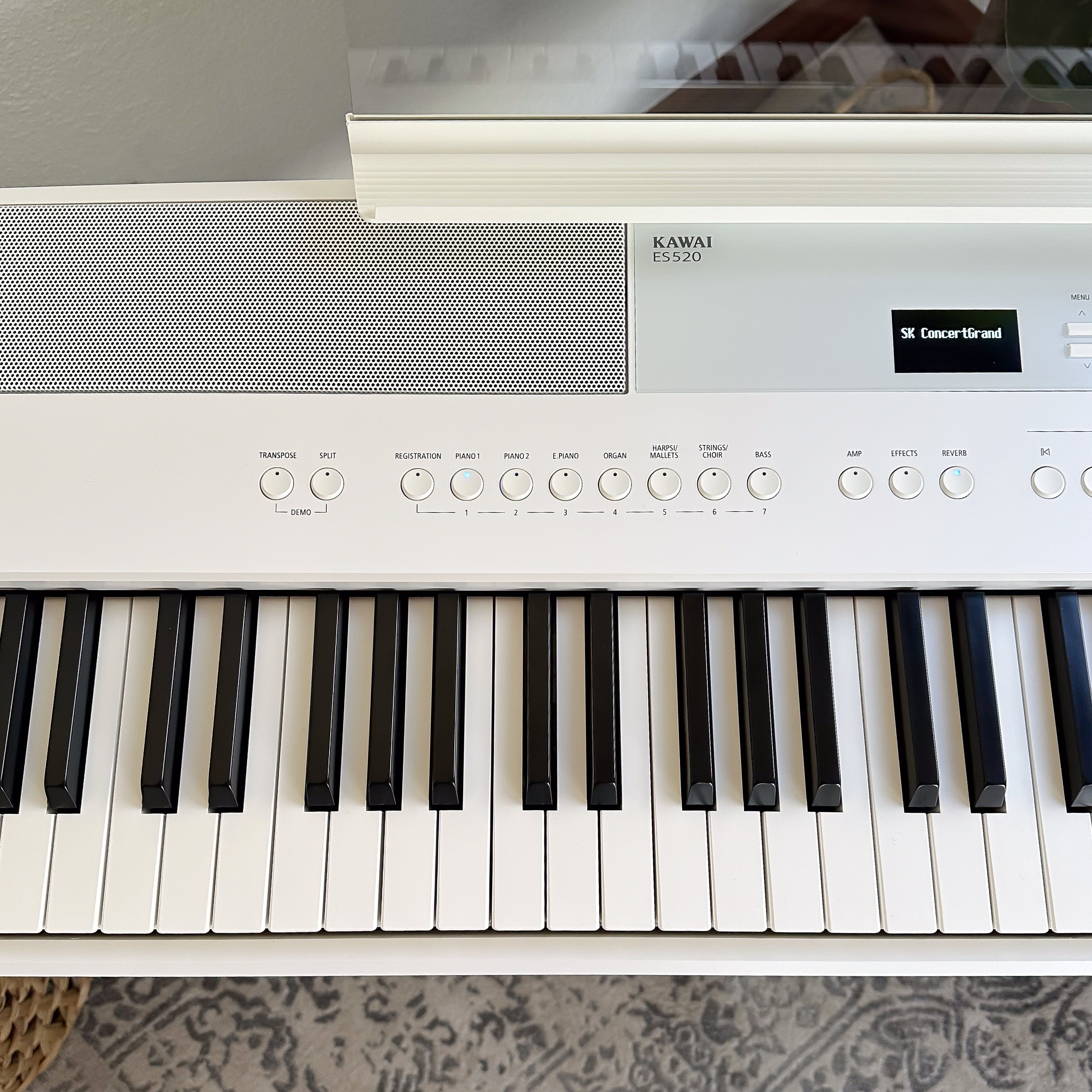 Kawai ES520 Portable Digital Piano - View 4