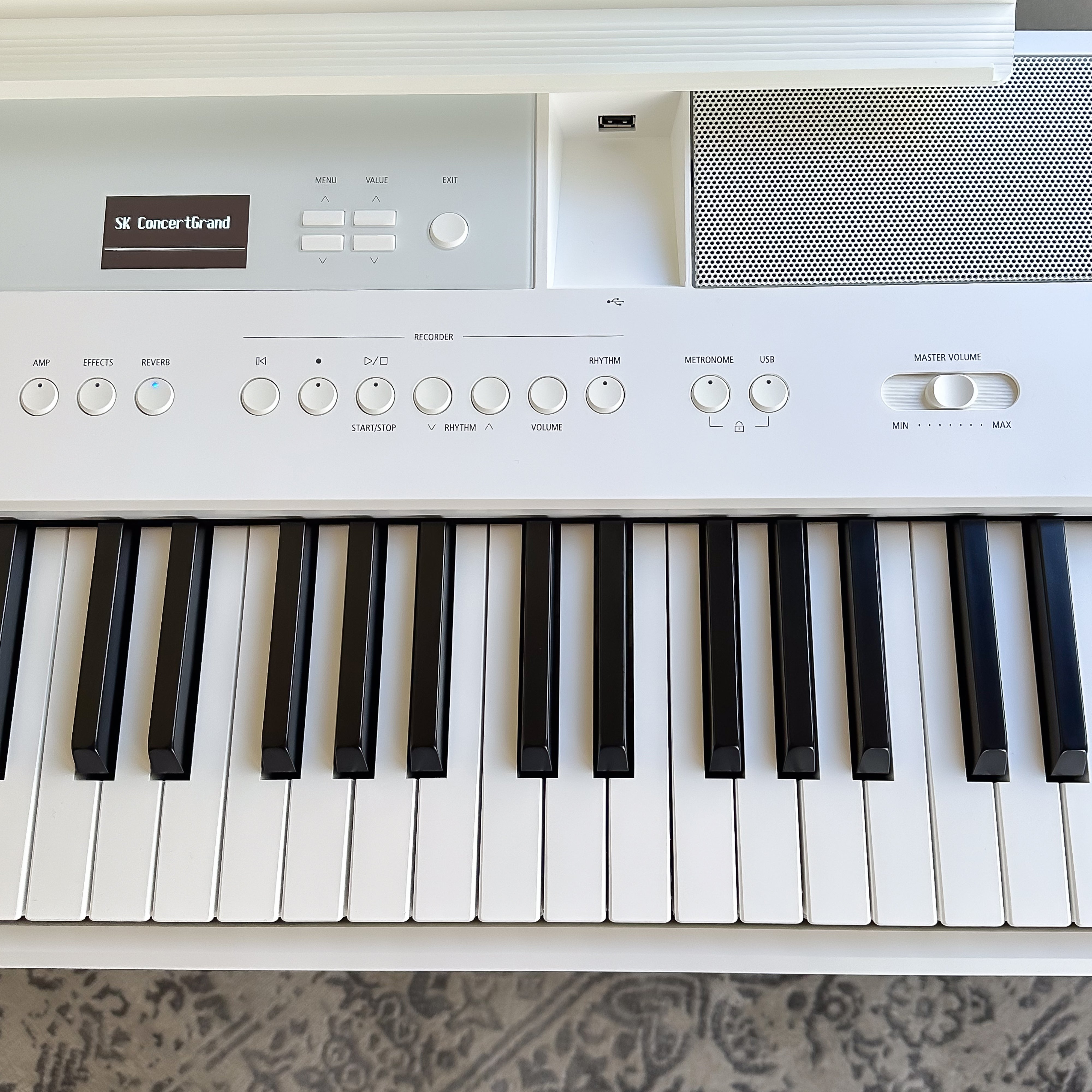 Kawai ES520 Portable Digital Piano - View 5