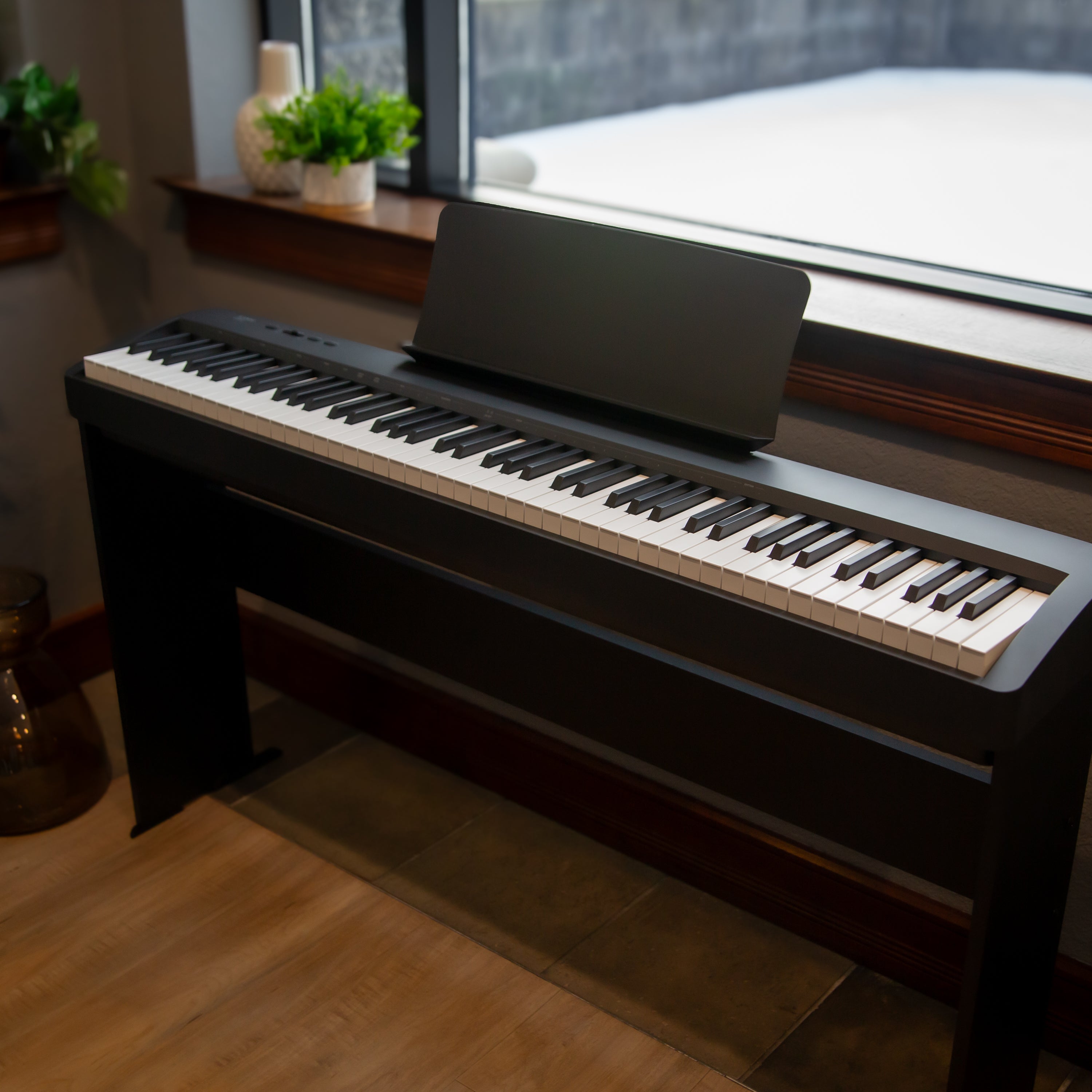 Kawai ES60 Digital Piano - Black - View 8