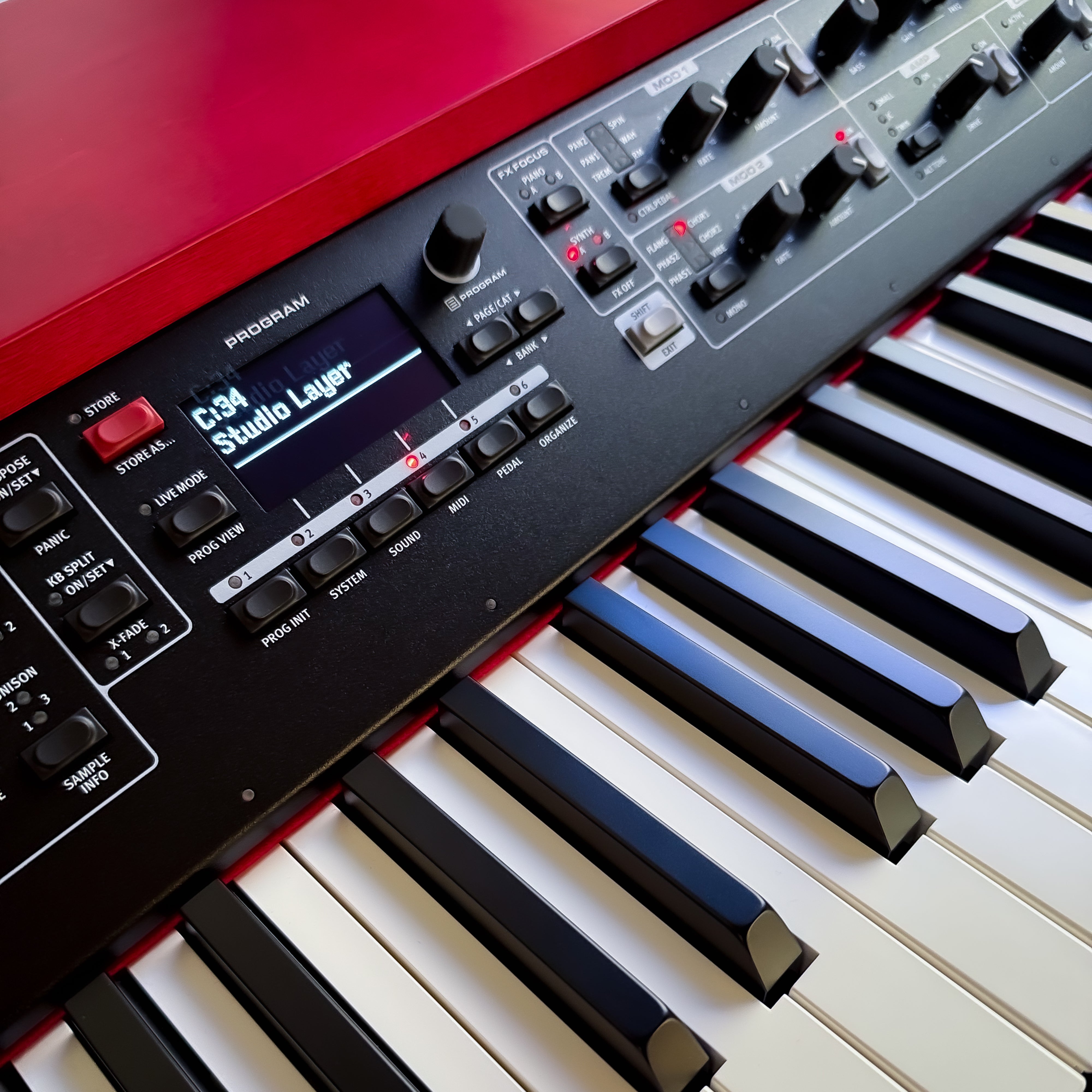 Nord Grand 2 Stage Piano - View 6
