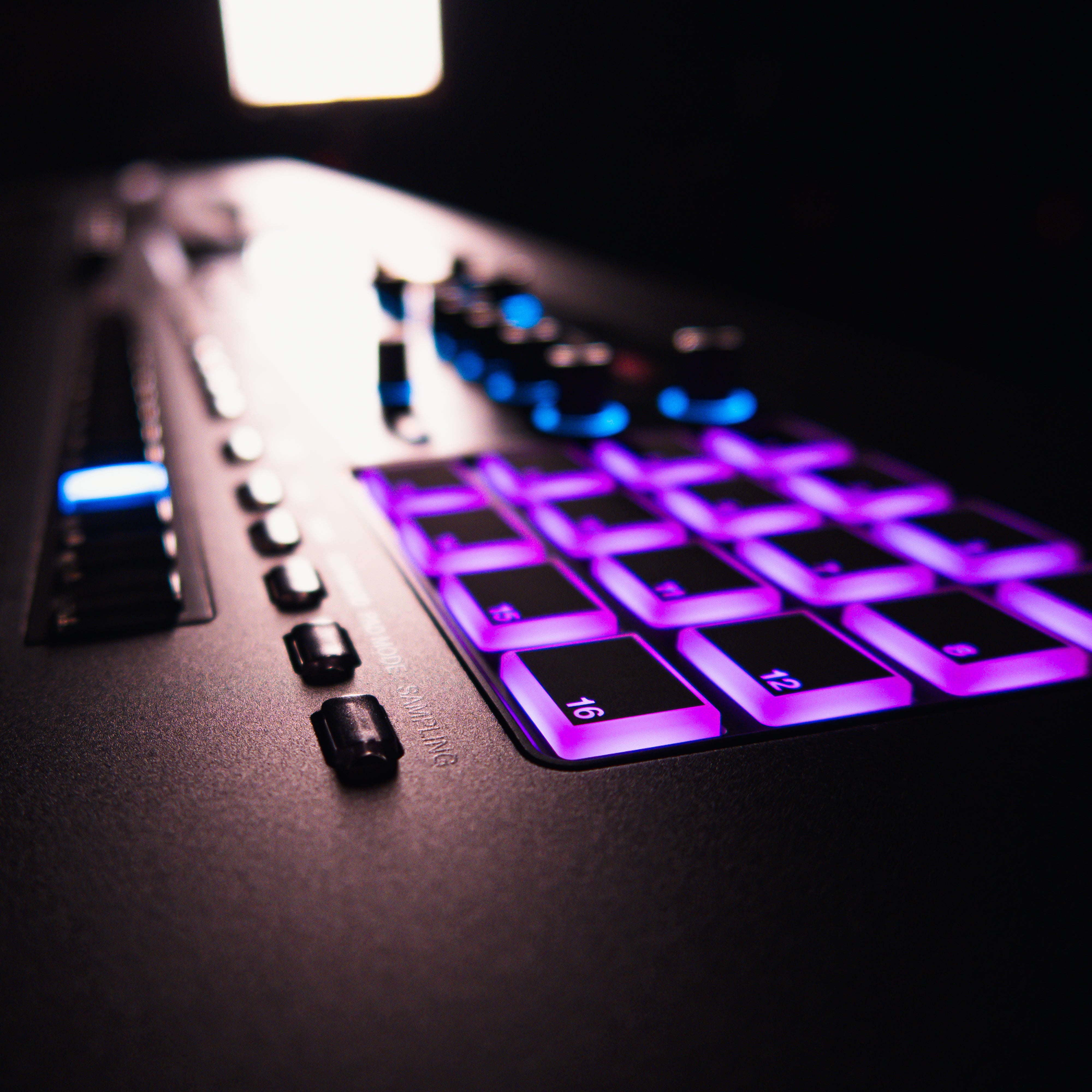 Roland Fantom 8 EX Workstation Keyboard View 9