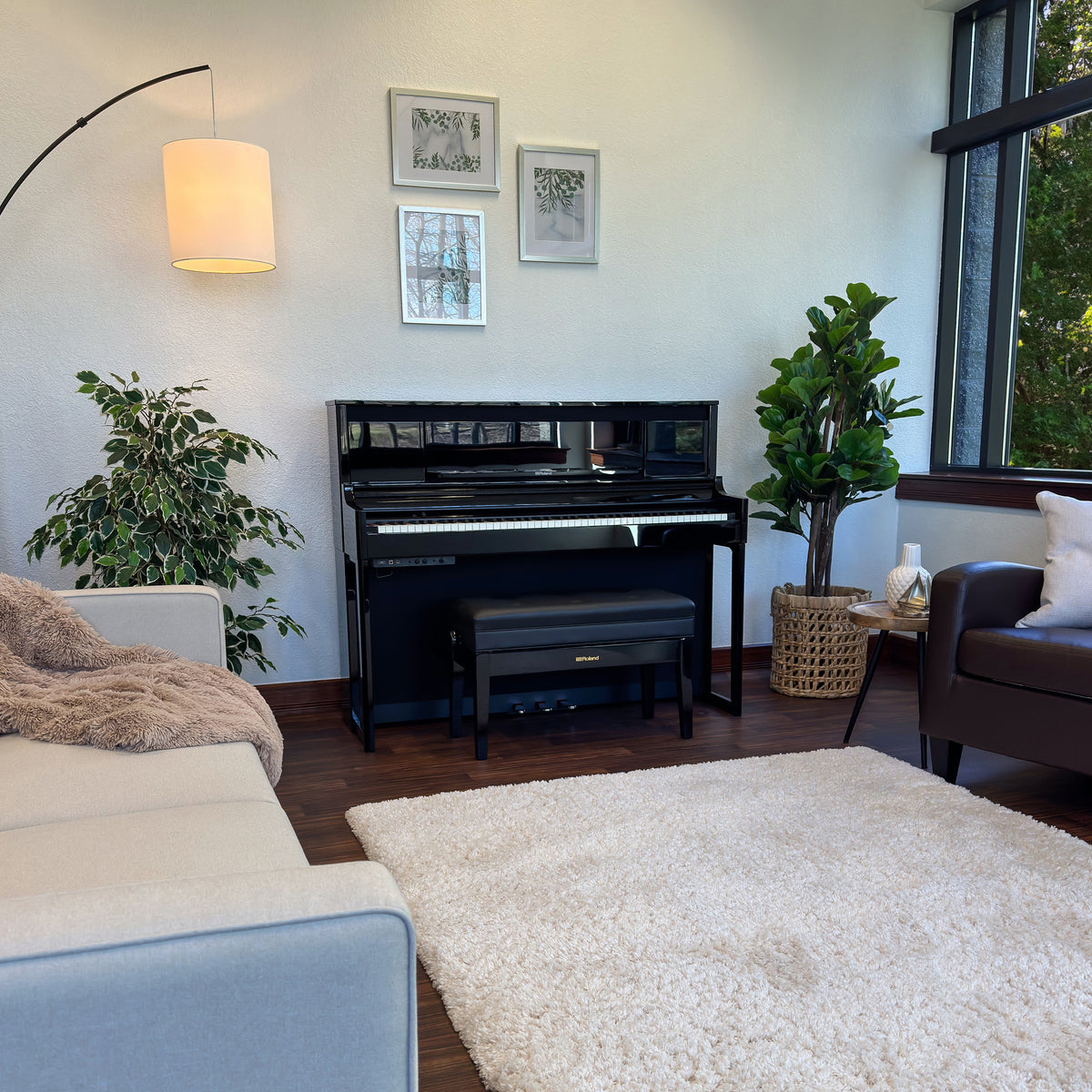 Roland LX-6 Digital Piano with Bench - Polished Ebony – Kraft Music