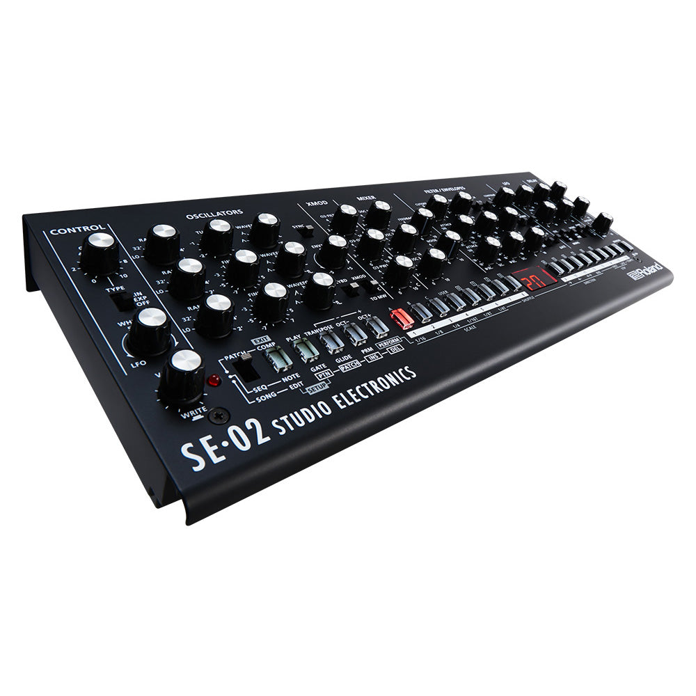 Roland Boutique SE-02 Analog Synthesizer with K-25m Keyboard Unit