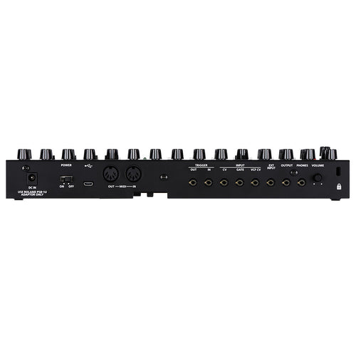 Roland Boutique SE-02 Analog Synthesizer with K-25m Keyboard Unit 