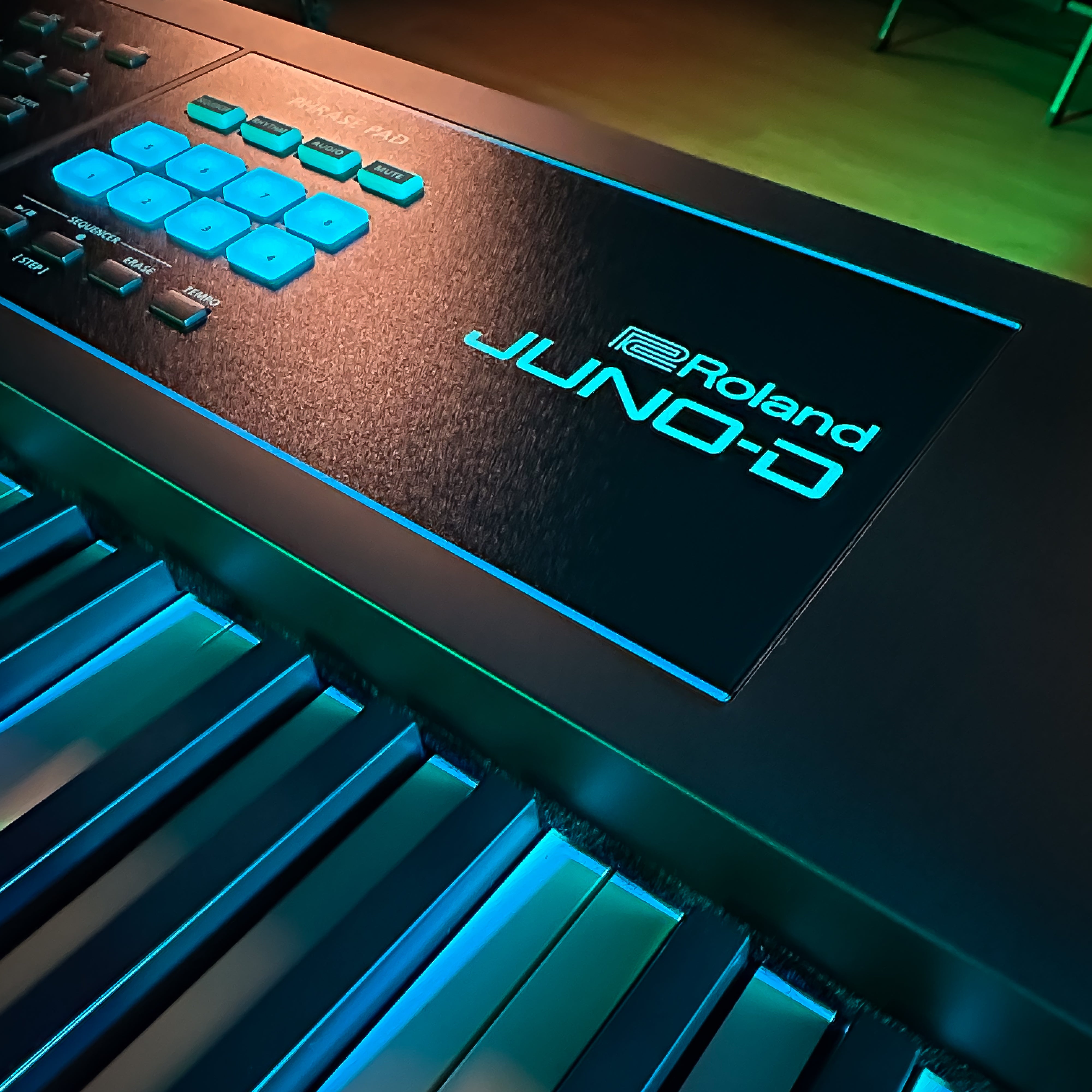 Roland Juno-D8 88-Key Synthesizer View 2