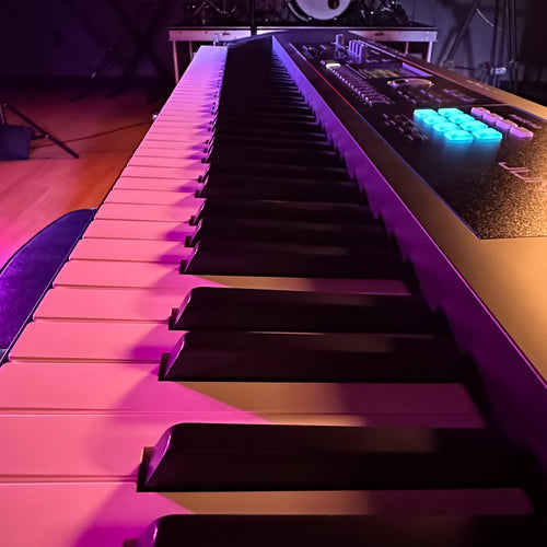 Roland Juno-D7 76-Key Synthesizer View 6