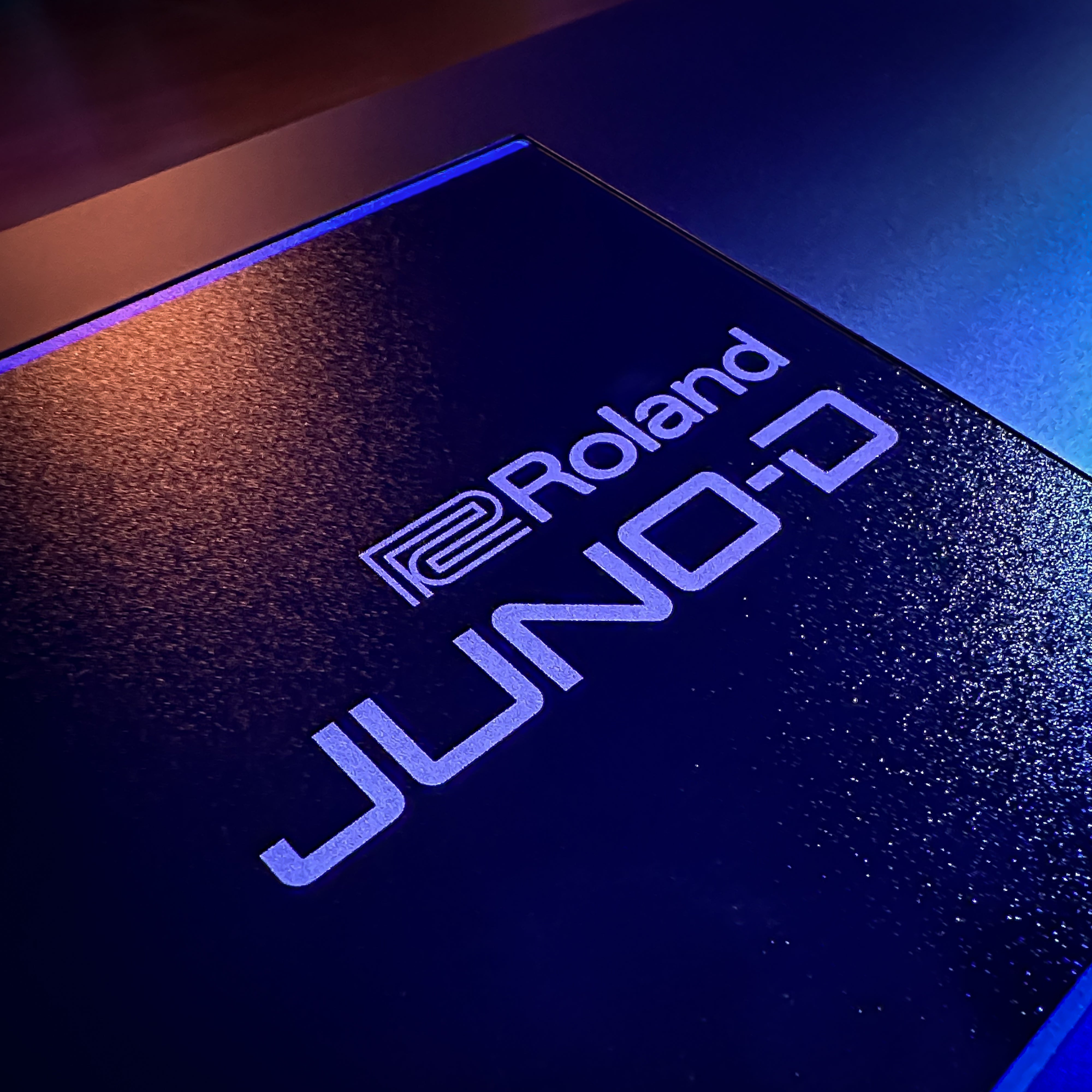 Roland Juno-D6 61-Key Synthesizer View 3