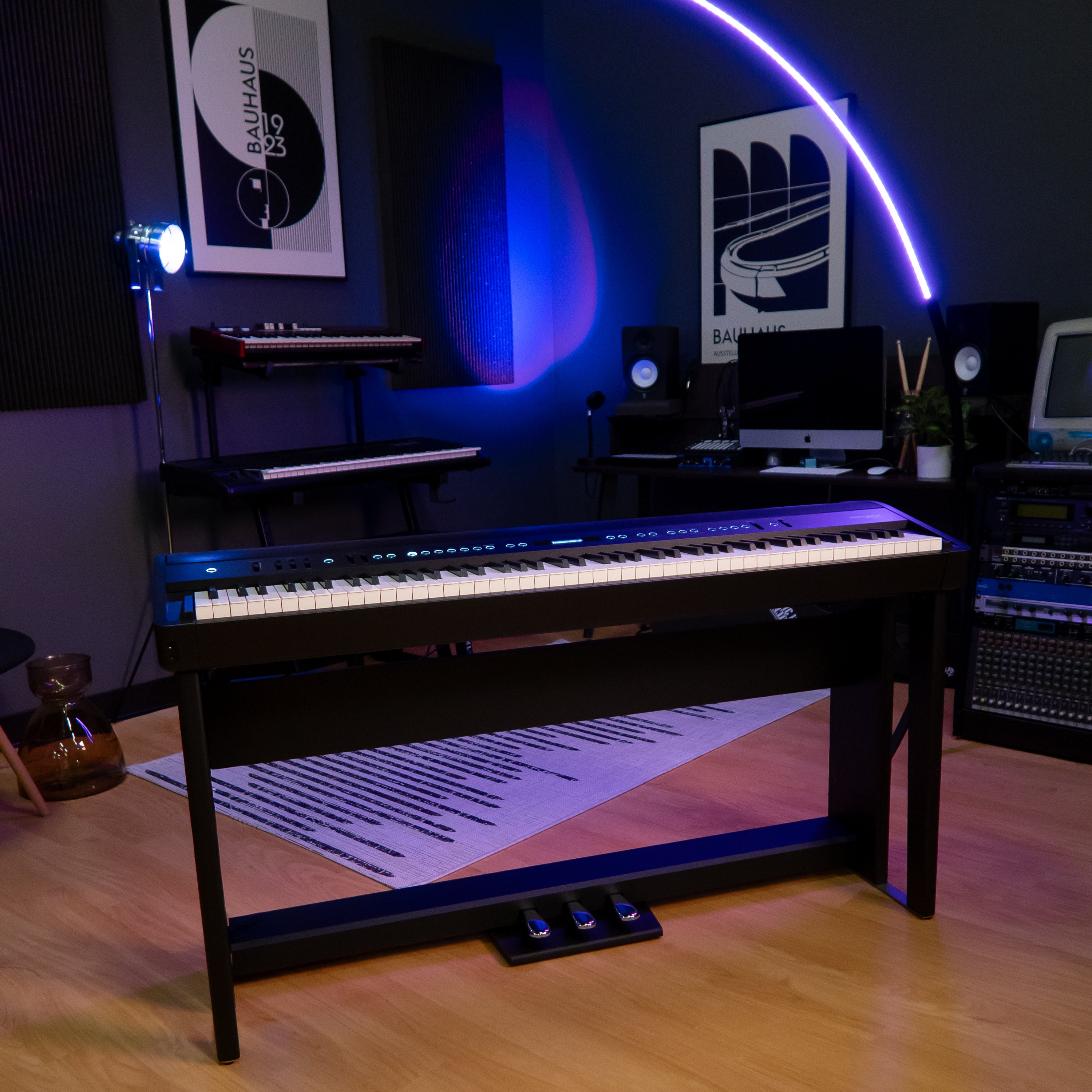 Roland FP-90X Digital Piano - Black - View  1