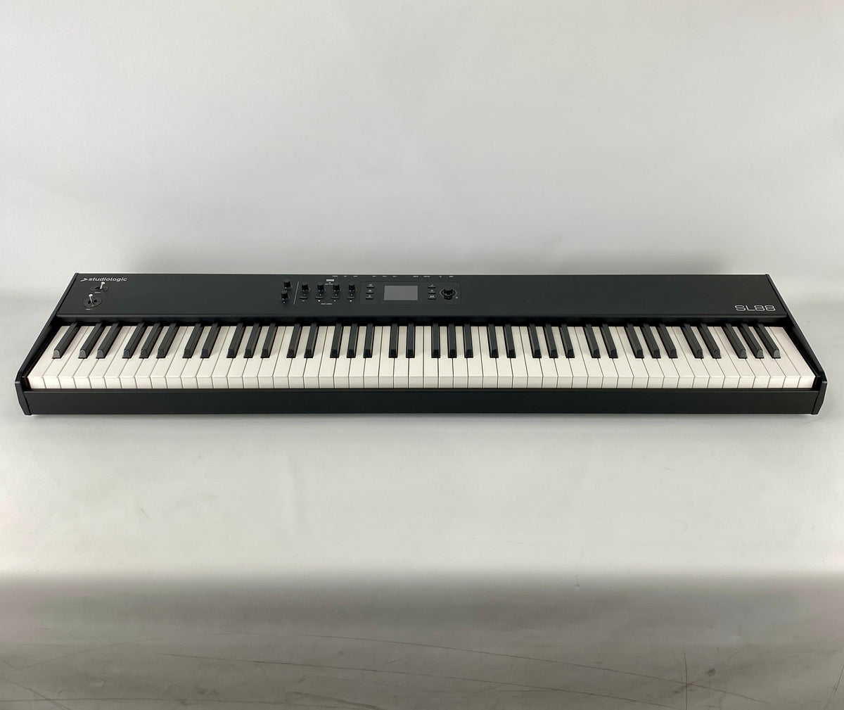 Studiologic SL88 Mk2 MIDI Keyboard Controller (Demo)