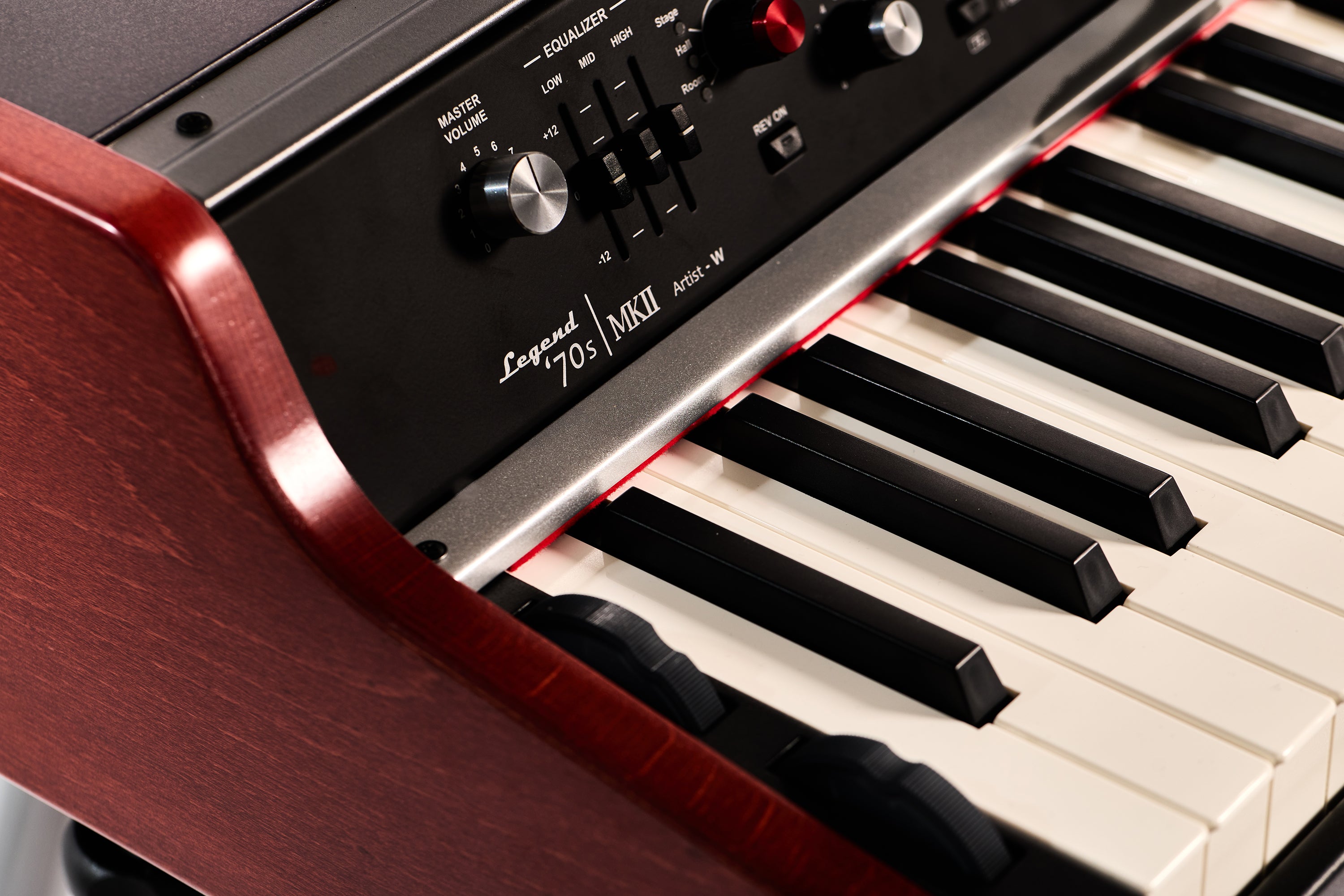 Viscount Legend '70s MKII Artist-W 88-key Modular Stage Piano STAGE ESSENTIALS BUNDLE