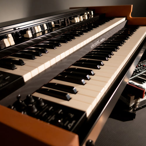 Viscount Legend Live Organ - View 2