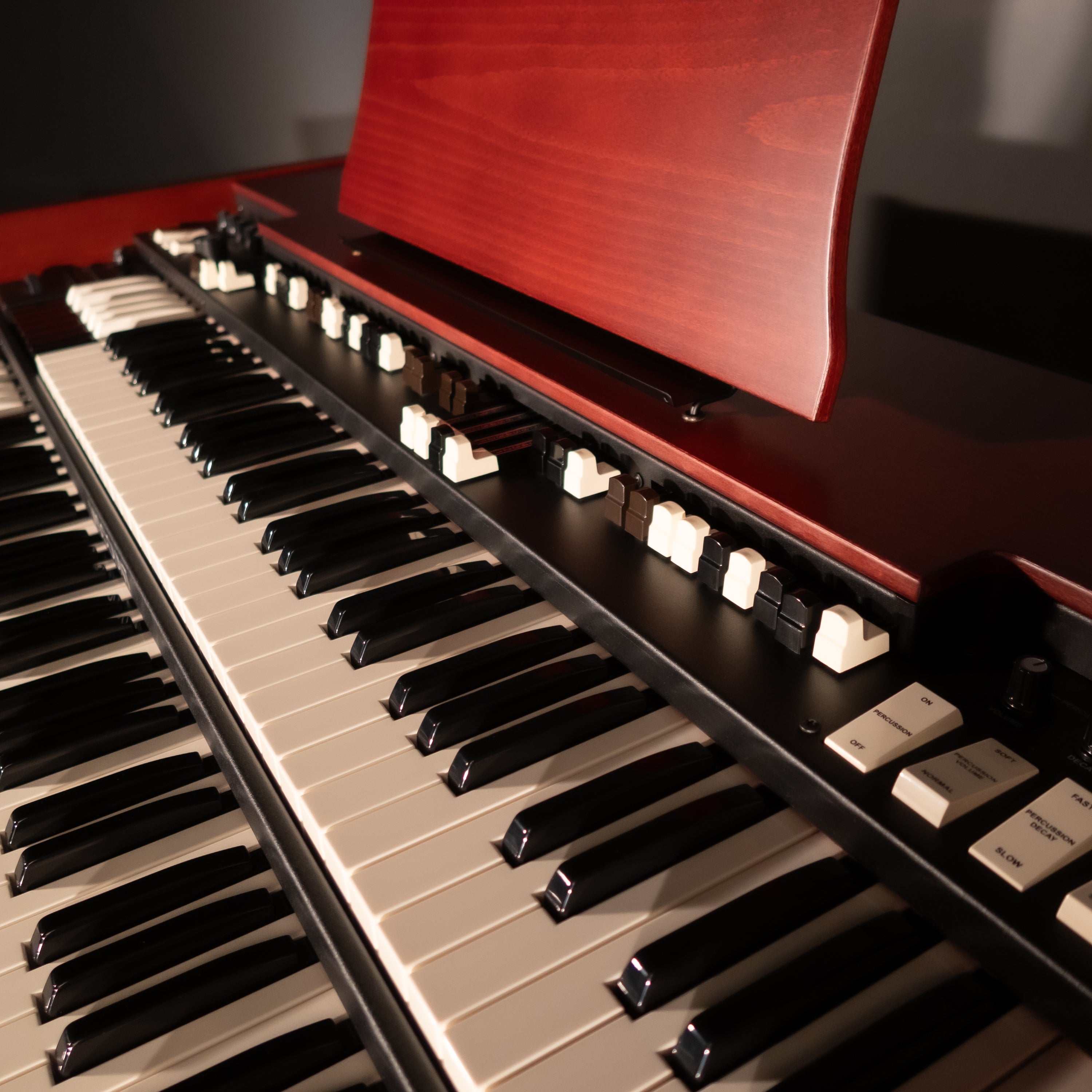 Viscount Legend SOUL 273 Digital Tonewheel Organ - View 6