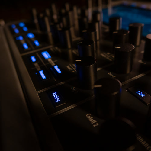 Waldorf Iridium MK2 in a dark setting