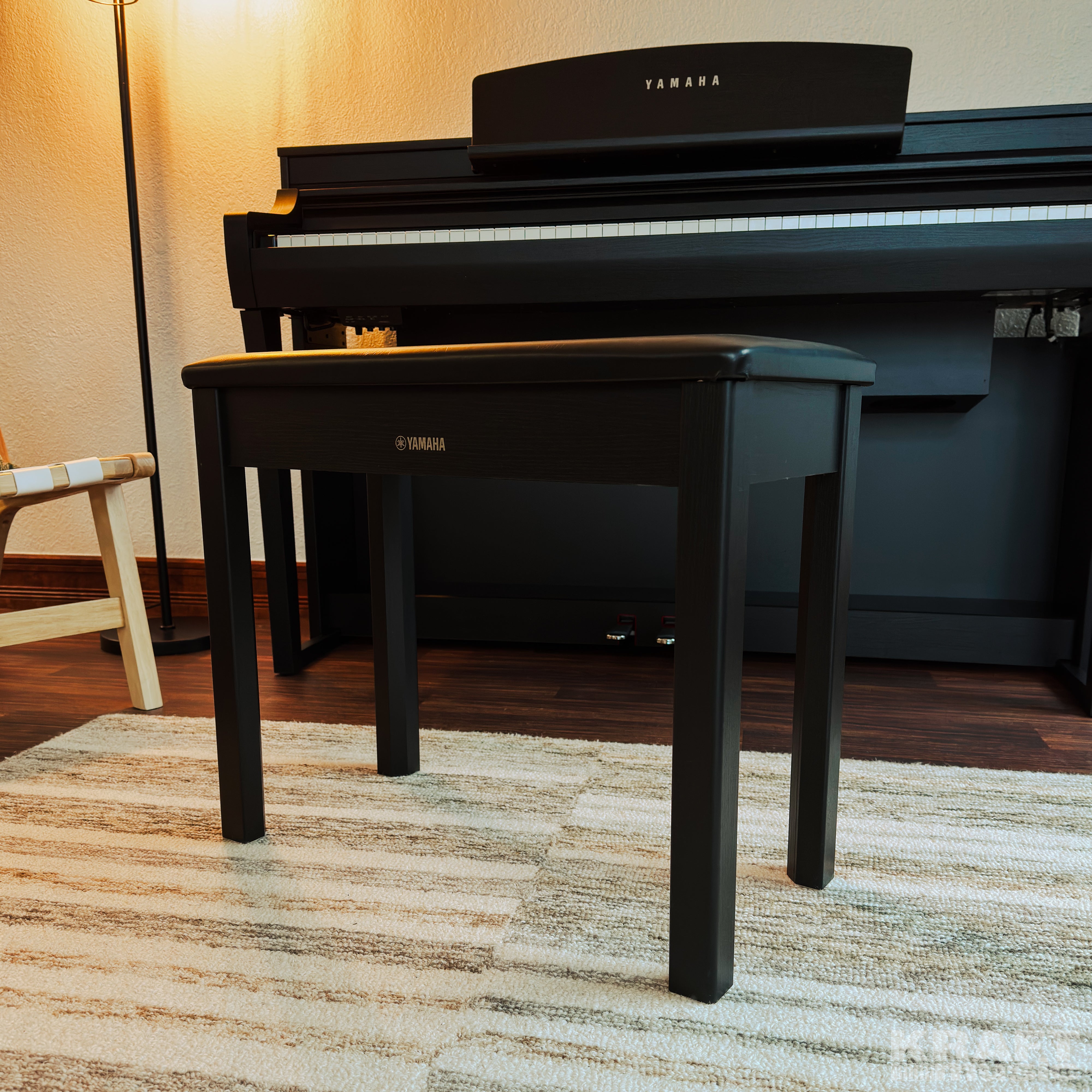 Yamaha Clavinova CSP-275 Digital Piano - Black Walnut - bench