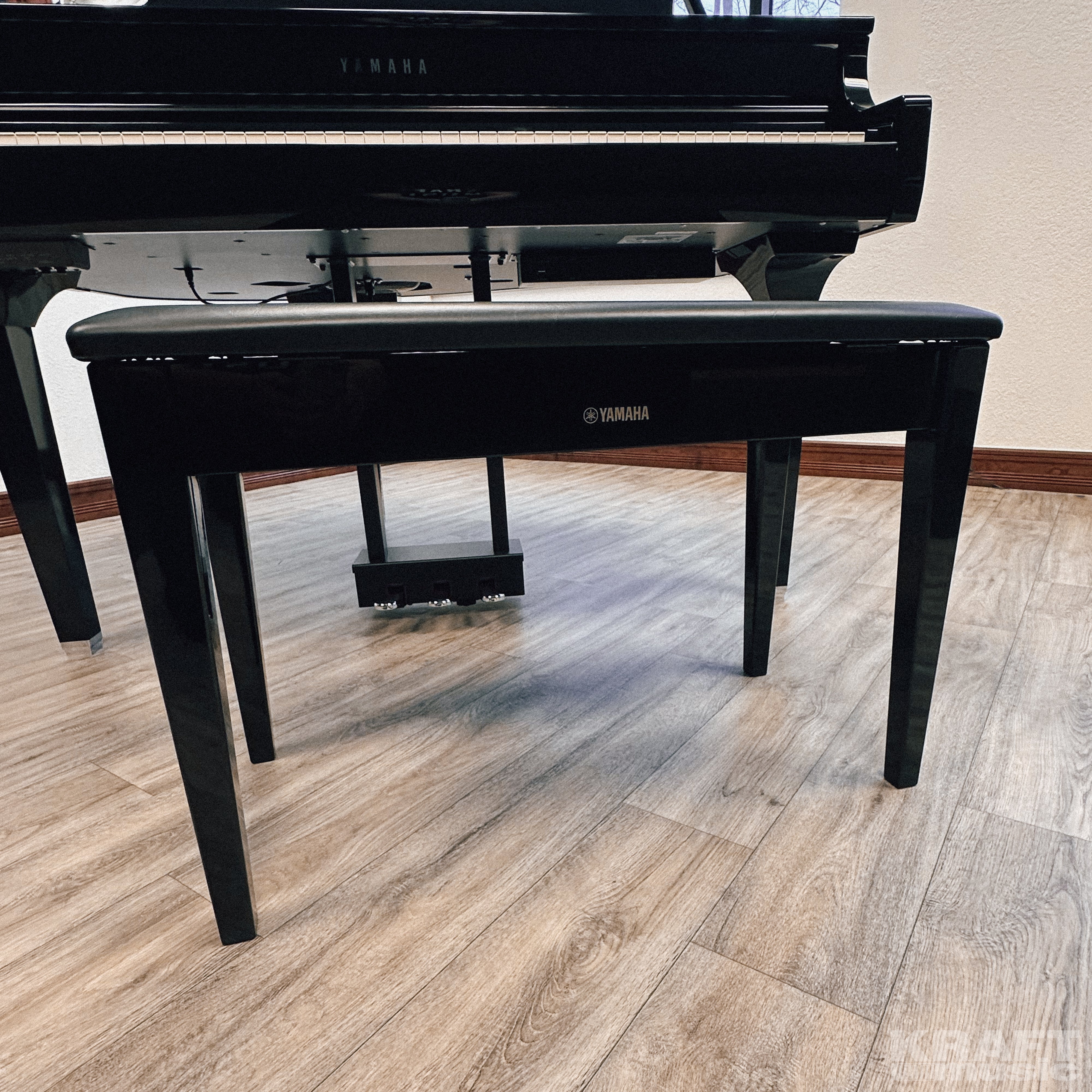 Yamaha Clavinova CSP-295GP Digital Grand Piano - Polished Ebony