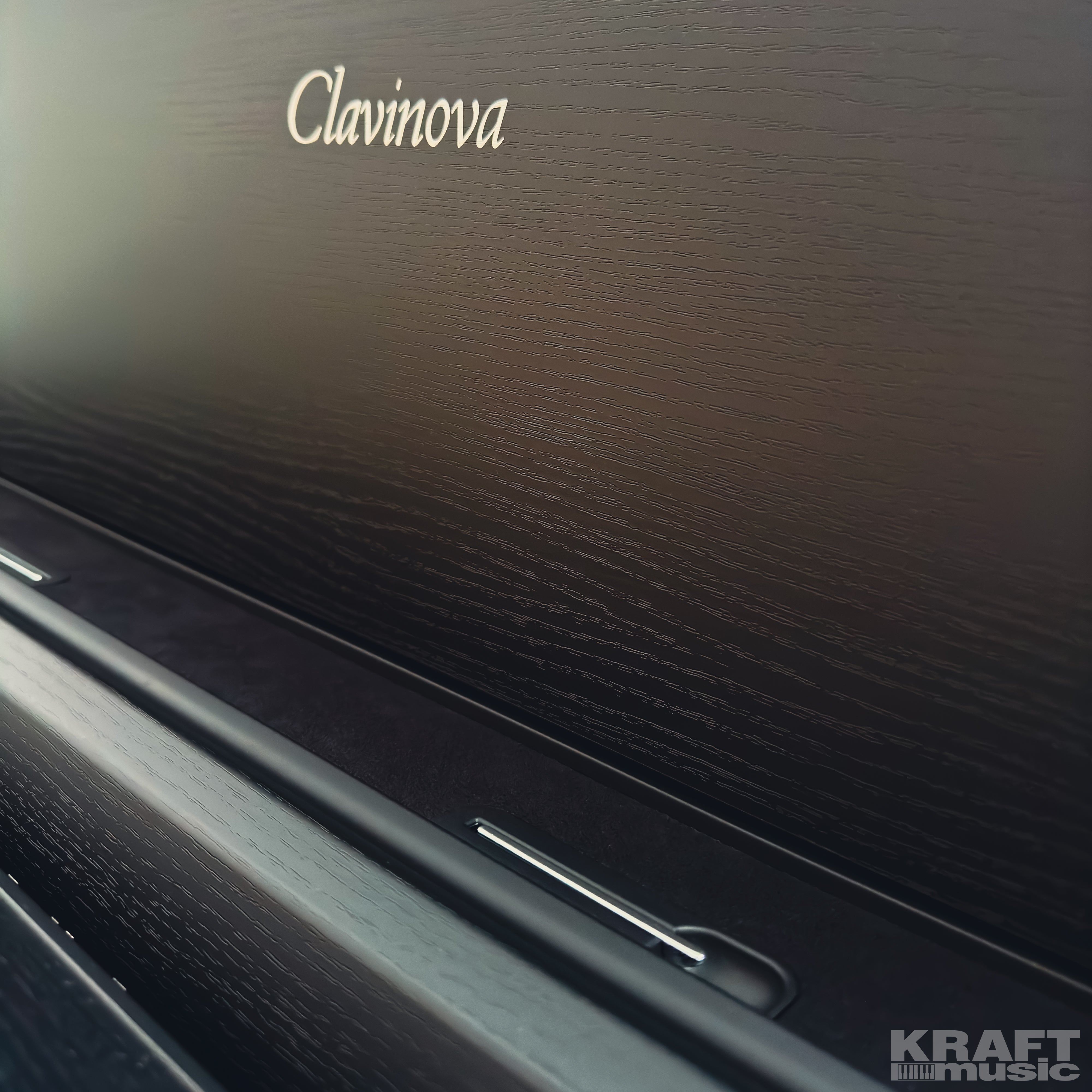 Yamaha Clavinova CVP-909 Digital Piano - Matte Black - music rest