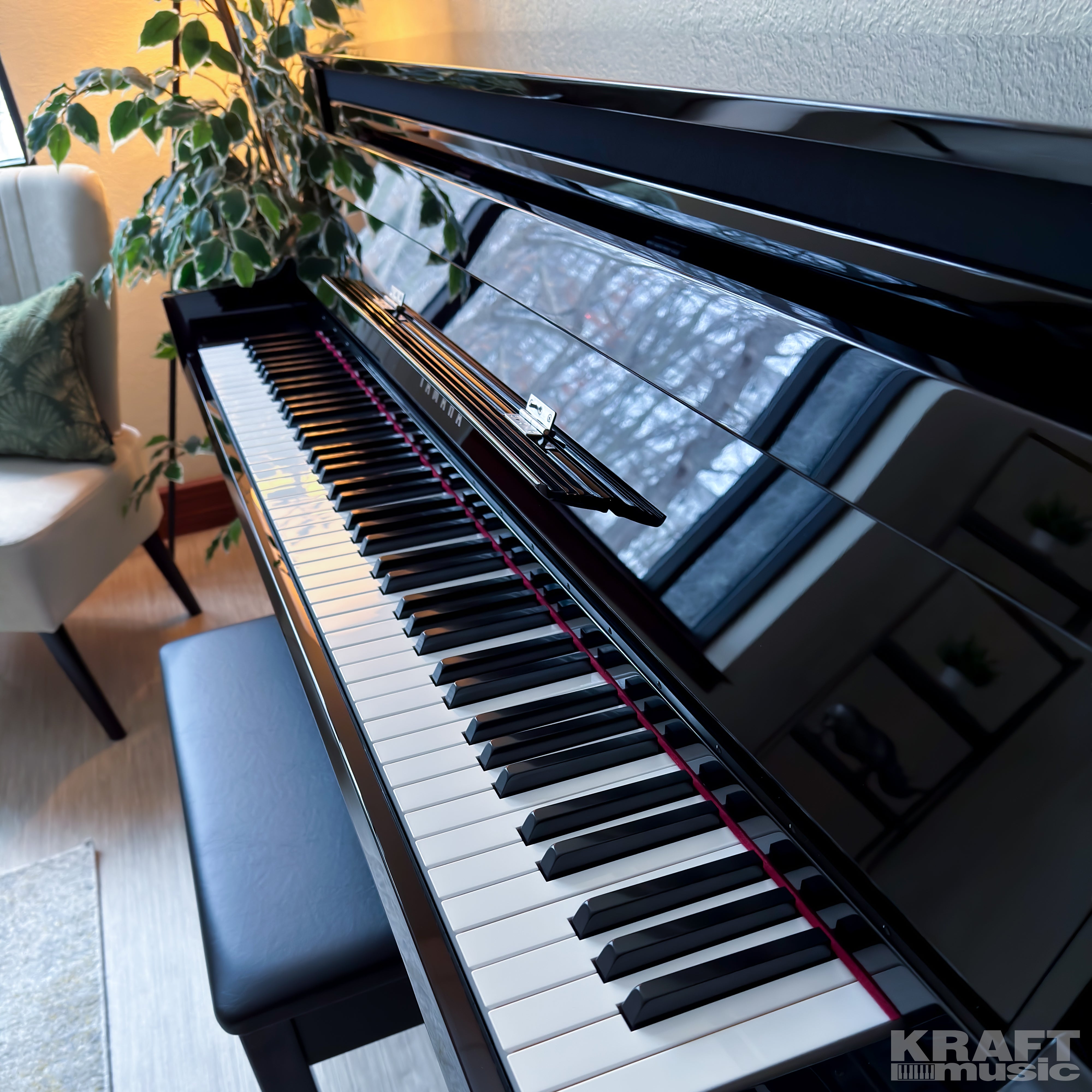 Yamaha AvantGrand NU1XA Hybrid Piano - Polished Ebony - key cover up and music rest down