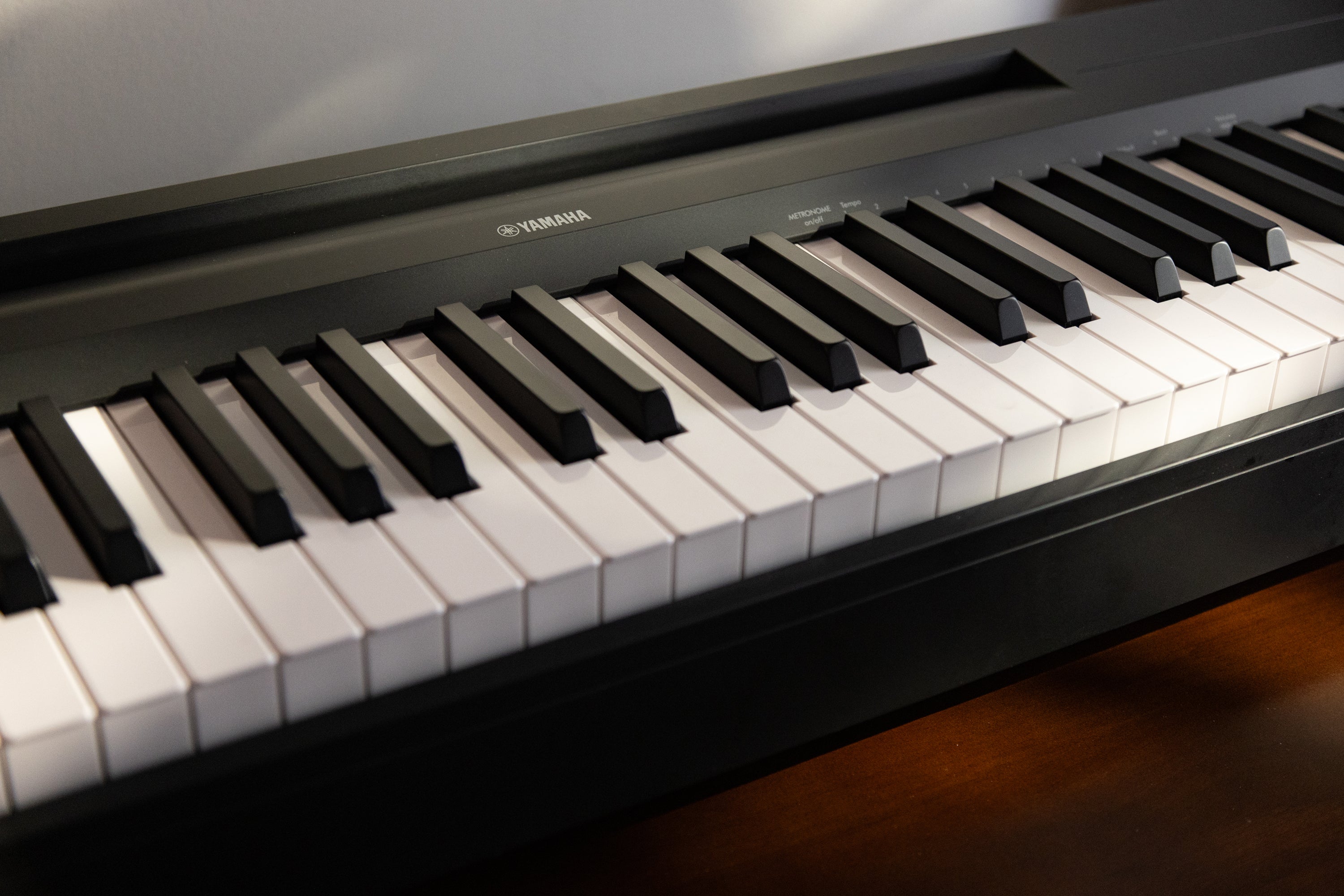 Yamaha P-143LXB Digital Piano Bundle with Stand, Bench and Pedal - Black