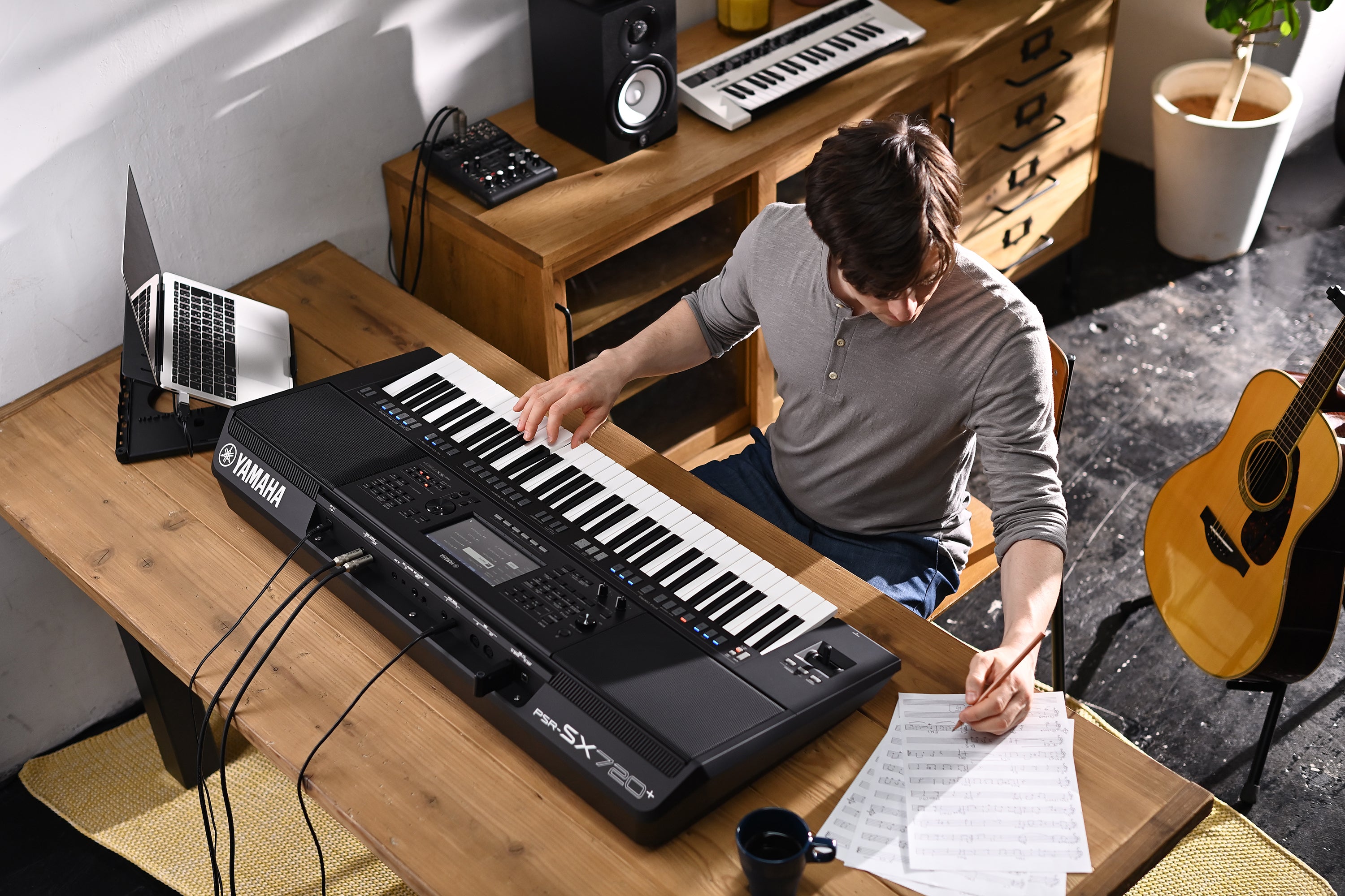 Yamaha PSR-SX720+ 61-key Arranger Keyboard – Kraft Music