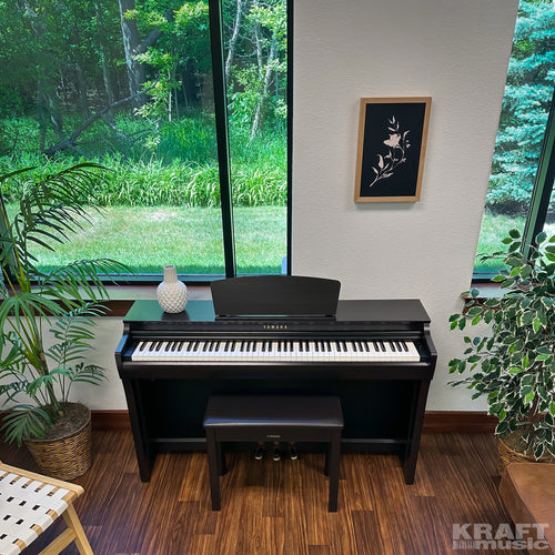 Yamaha Clavinova CLP-725 Digital Piano - Rosewood - front view from above