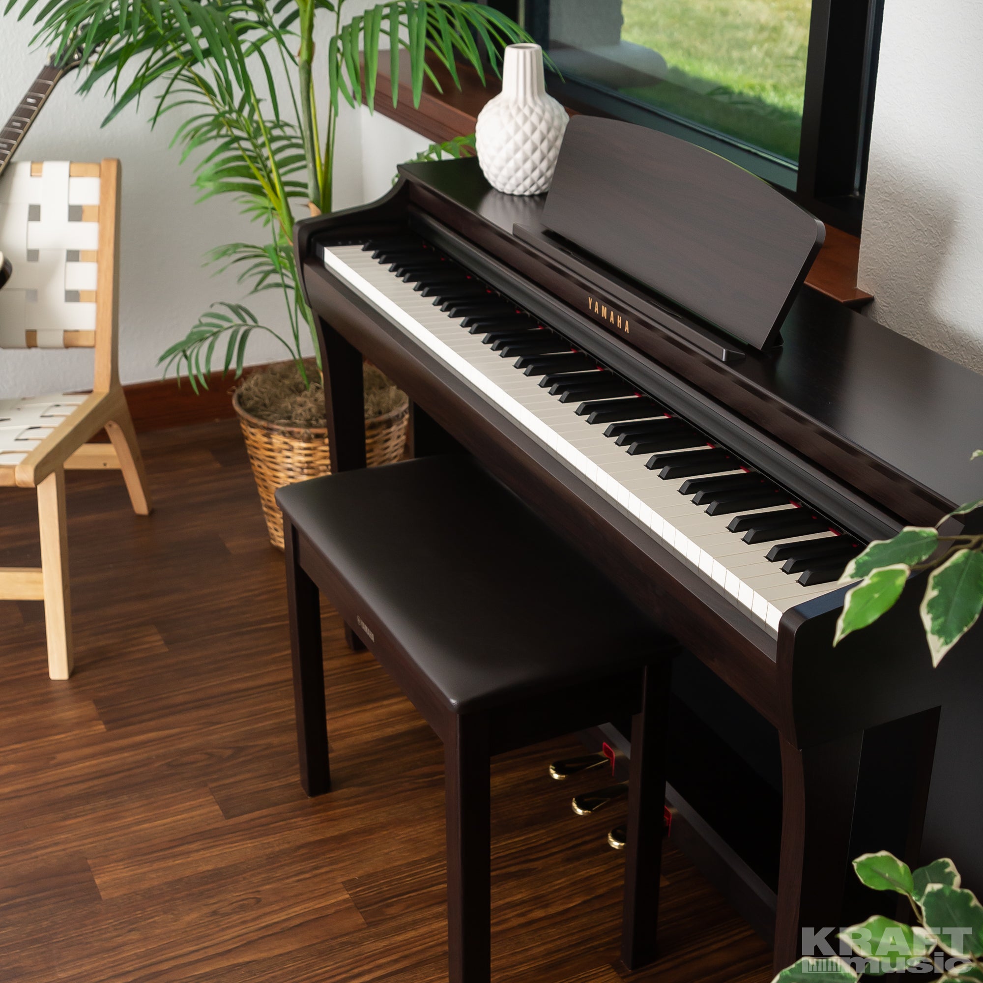 Yamaha Clavinova CLP 725 Digital Piano Rosewood Kraft Music