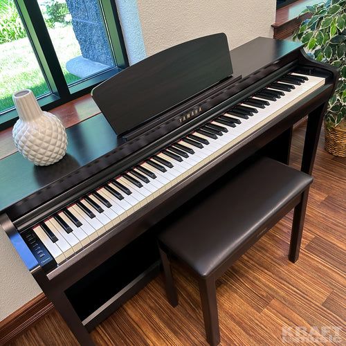 Yamaha Clavinova CLP-725 Digital Piano - Rosewood - top view