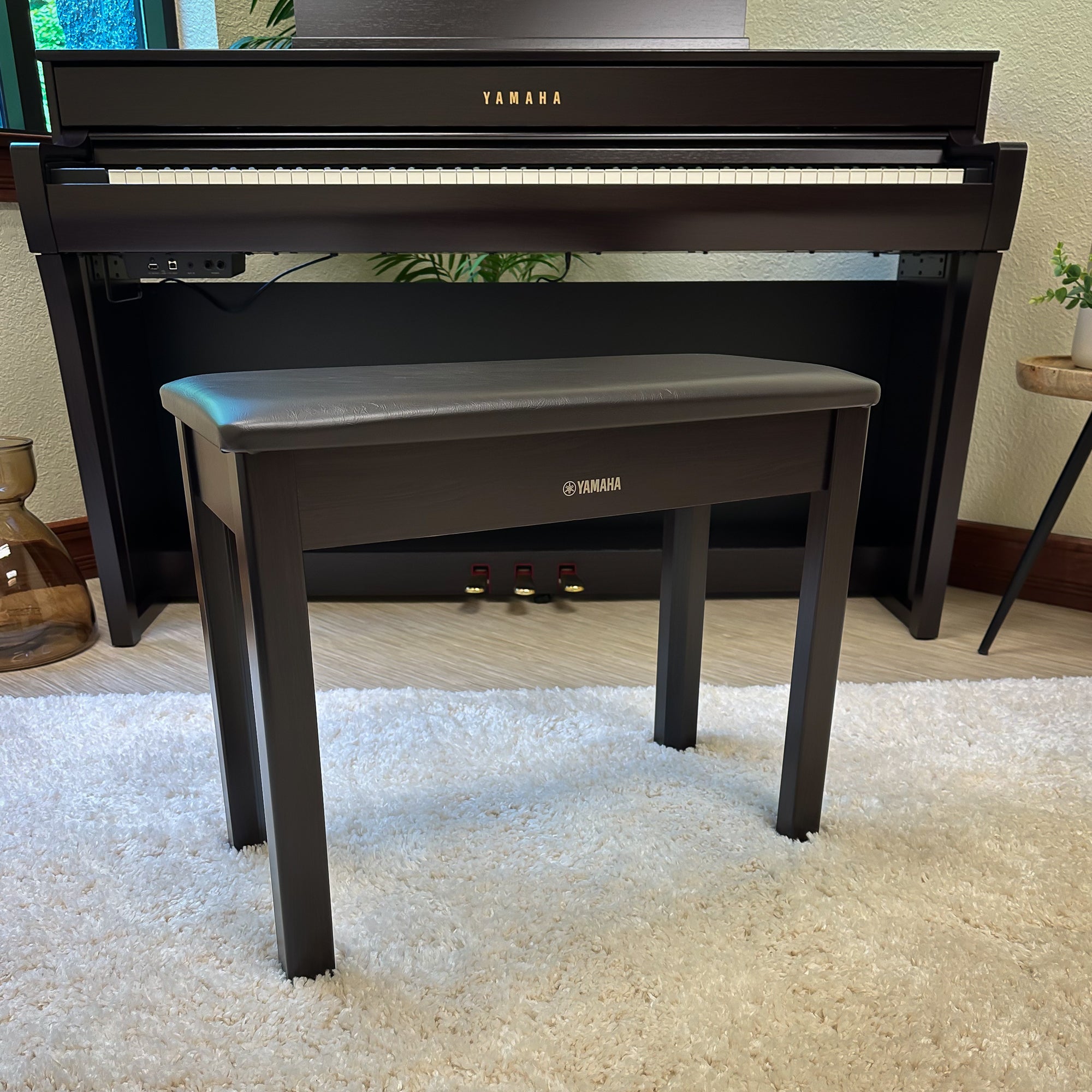 Yamaha Clavinova CLP-745 Digital Piano - Rosewood - bench