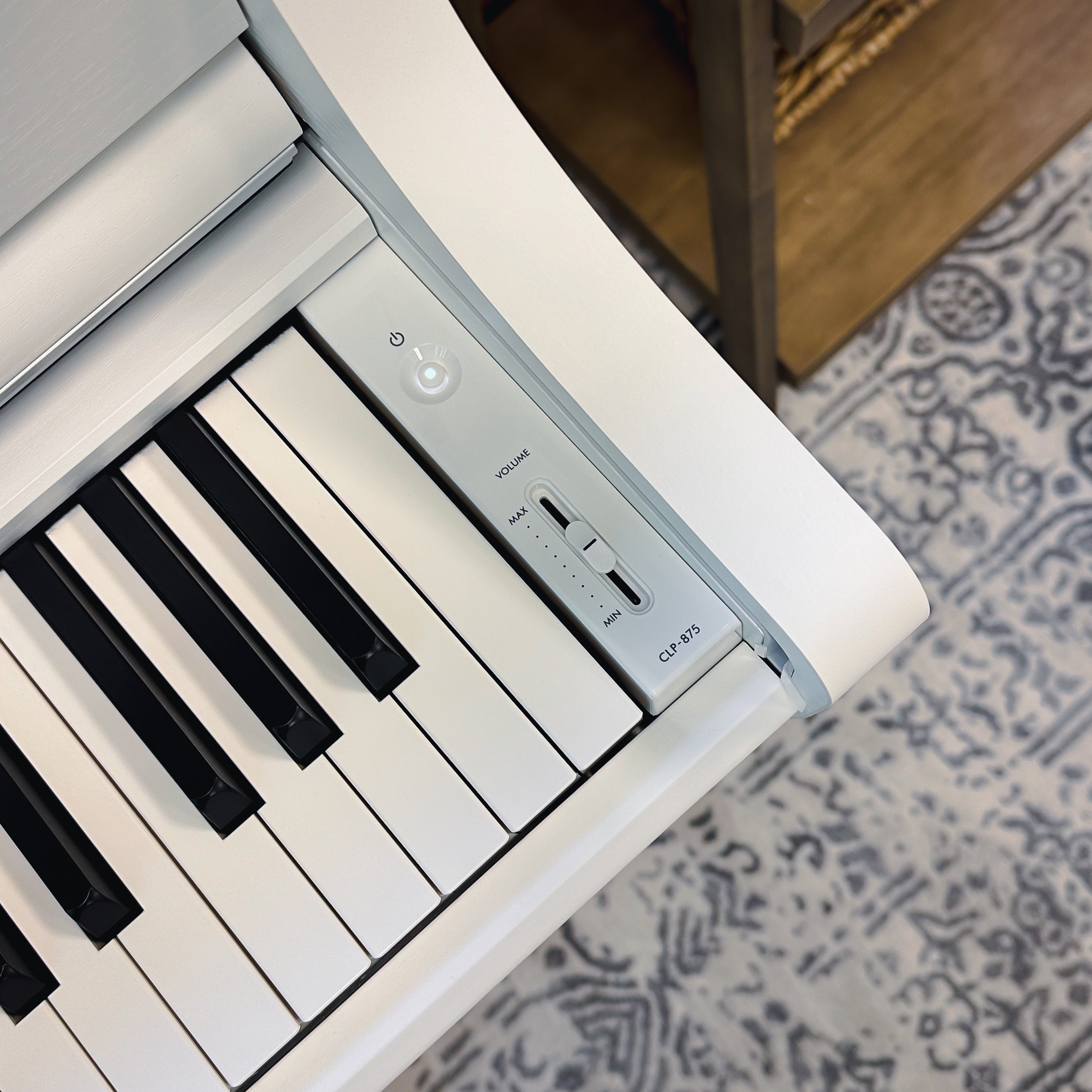 YAMAHA Clavinova CLP-735WA ホワイト 88鍵盤 Yamaha CLP-735 Digital Piano - Yamaha Pianos of Princeton