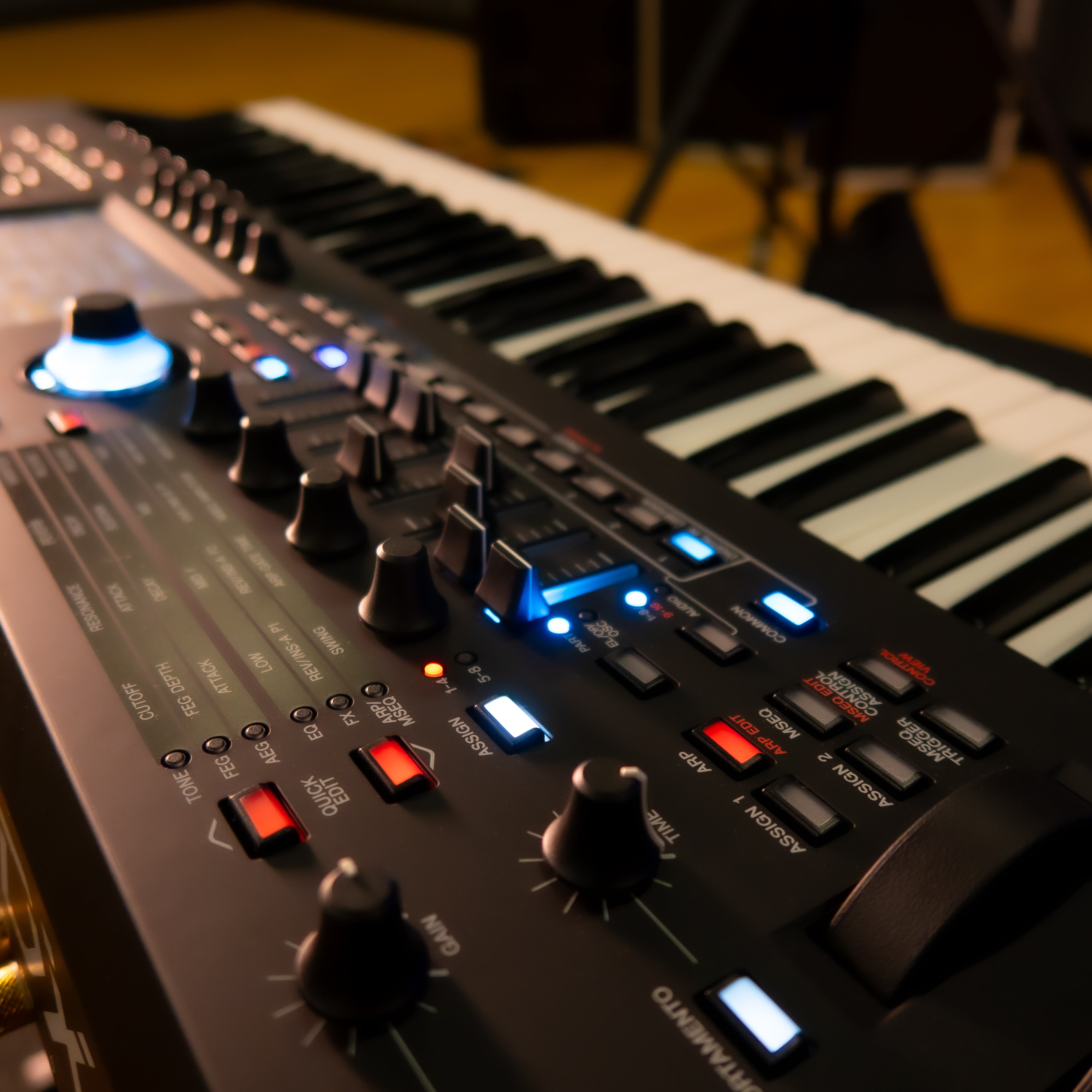 Yamaha MODX M8 88-Key Music Synthesizer View 7