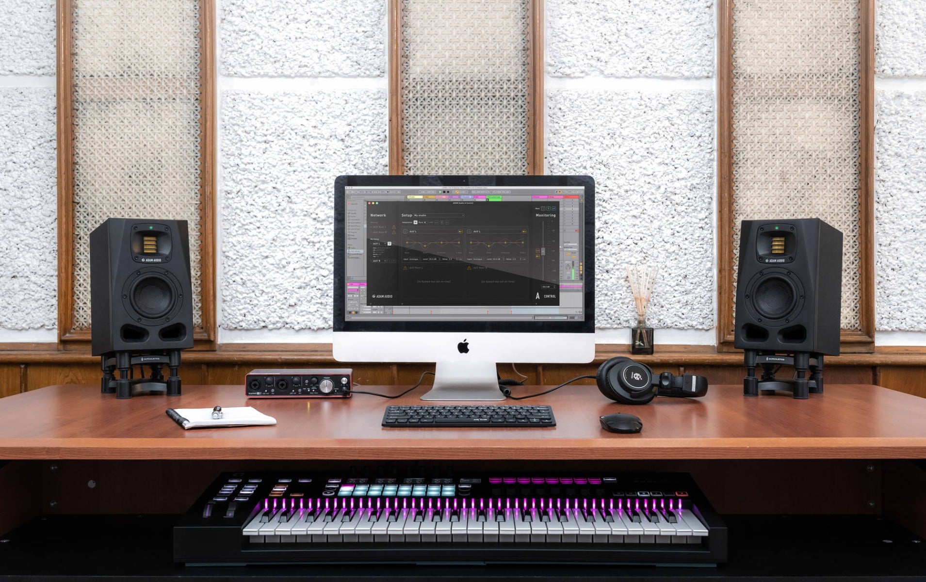ADAM Audio A4V 4 ADAM Audio A4V 4