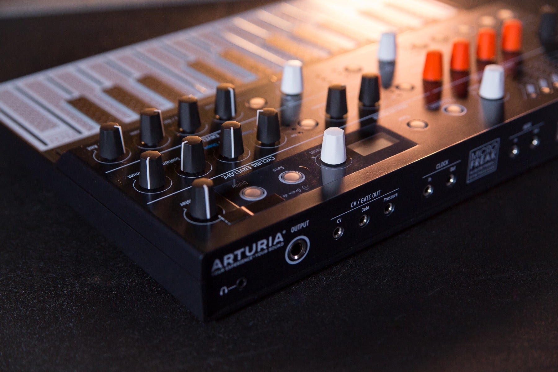 鍵盤楽器 microfreak arturia Amazon.com: Arturia - MicroFreak Synthesizer Keyboard - 25