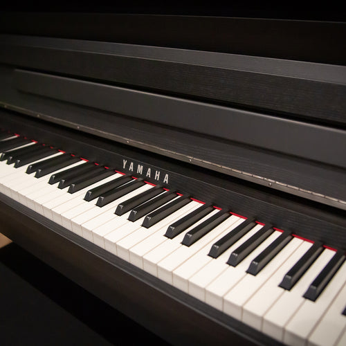 Yamaha Clavinova CLP-785 Digital Piano - Matte Black - Keys
