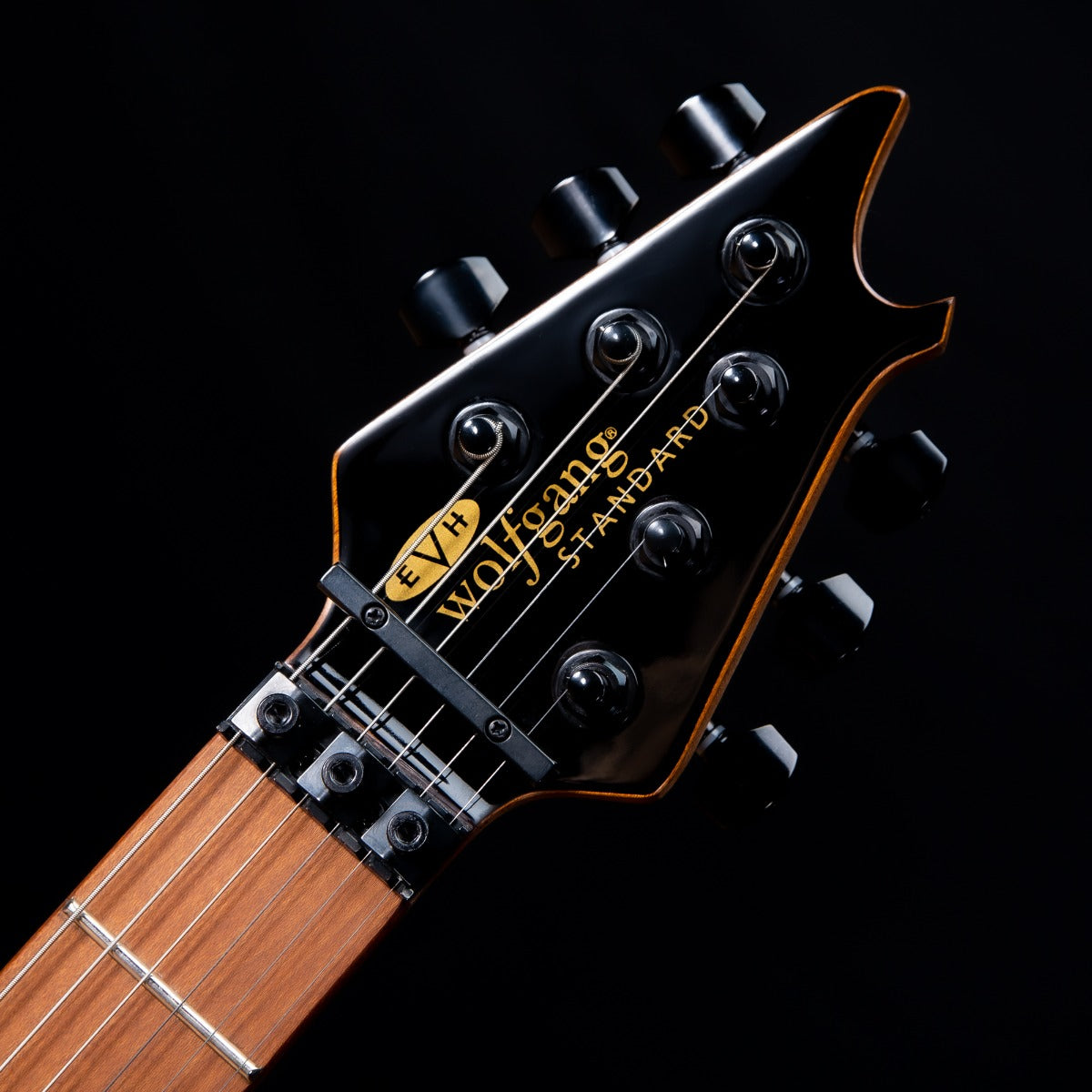 EVH Wolfgang WG Standard - Baked Maple, Gold Sparkle view 4