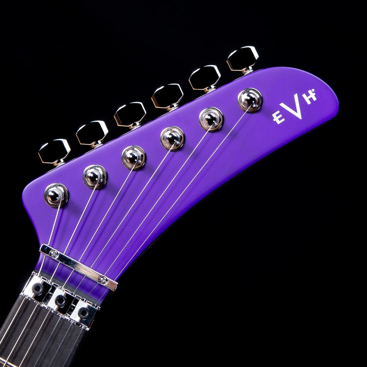 EVH 5150 Series Deluxe QM Electric Guitar - Ebony, Satin Purple Daze view 4