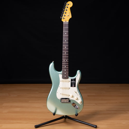 Fender American Pro II Stratocaster - Rosewood, Mystic Surf Green view 2