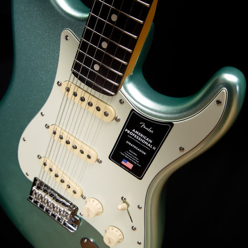 Fender American Pro II Stratocaster - Rosewood, Mystic Surf Green view 8