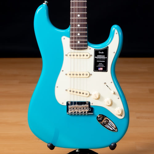 Fender American Pro II Stratocaster - Rosewood, Miami Blue view 1 