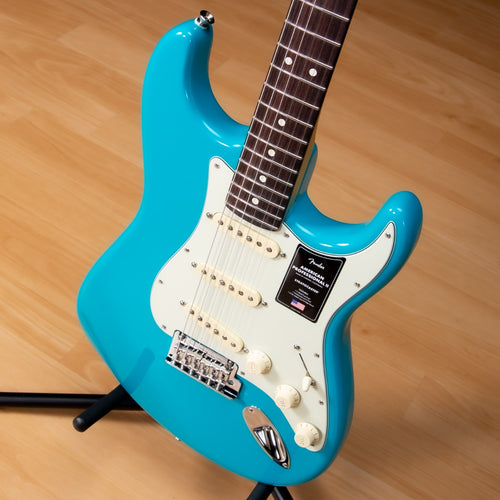 Fender American Pro II Stratocaster - Rosewood, Miami Blue view 5